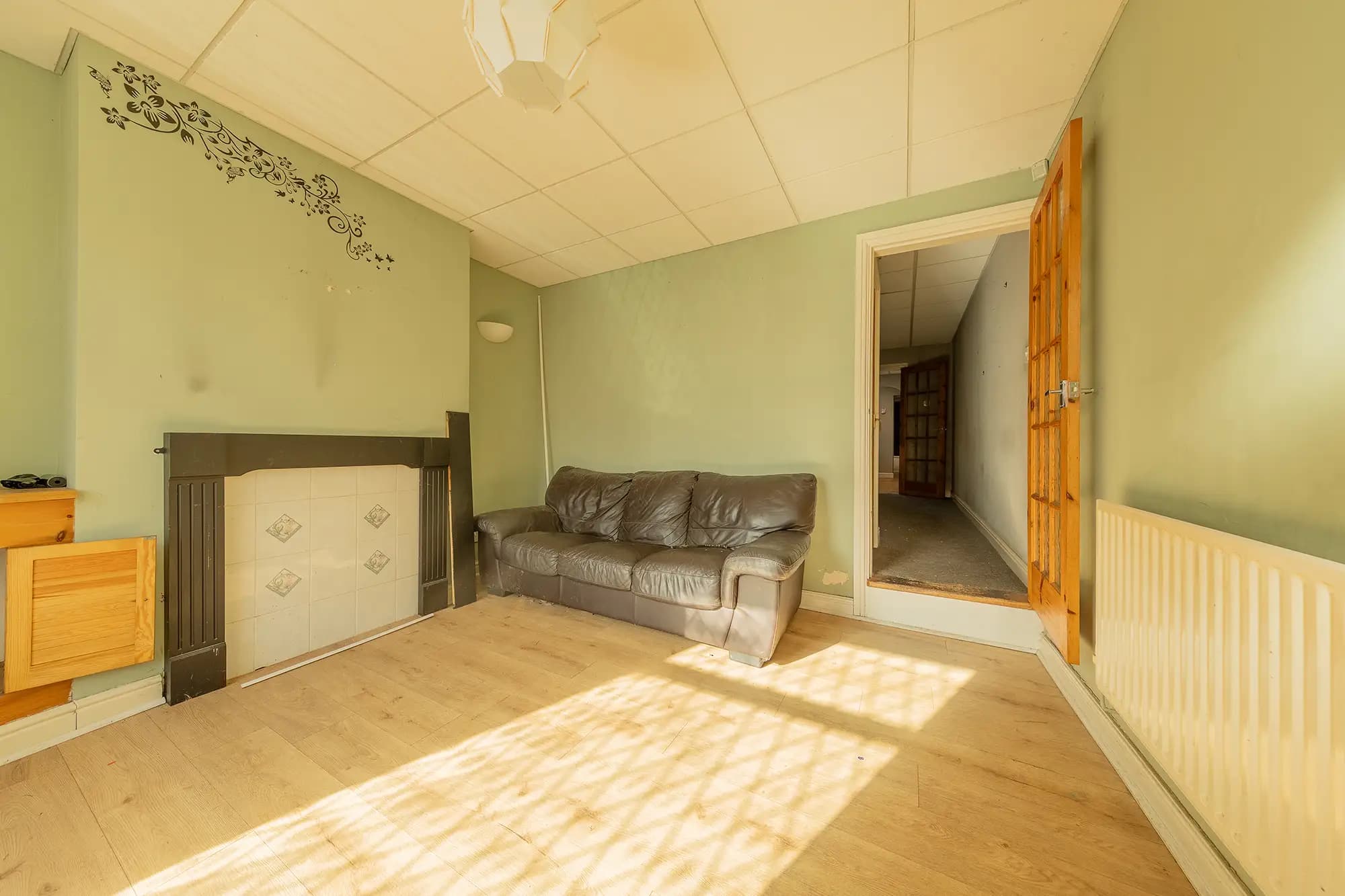 property photo 3 of 28