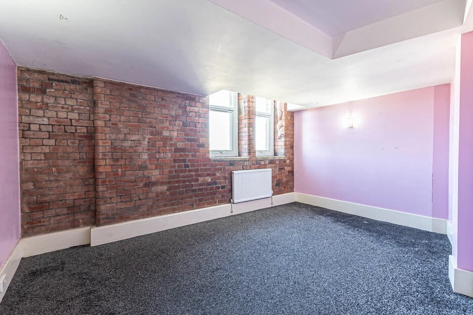 property photo 12 of 26