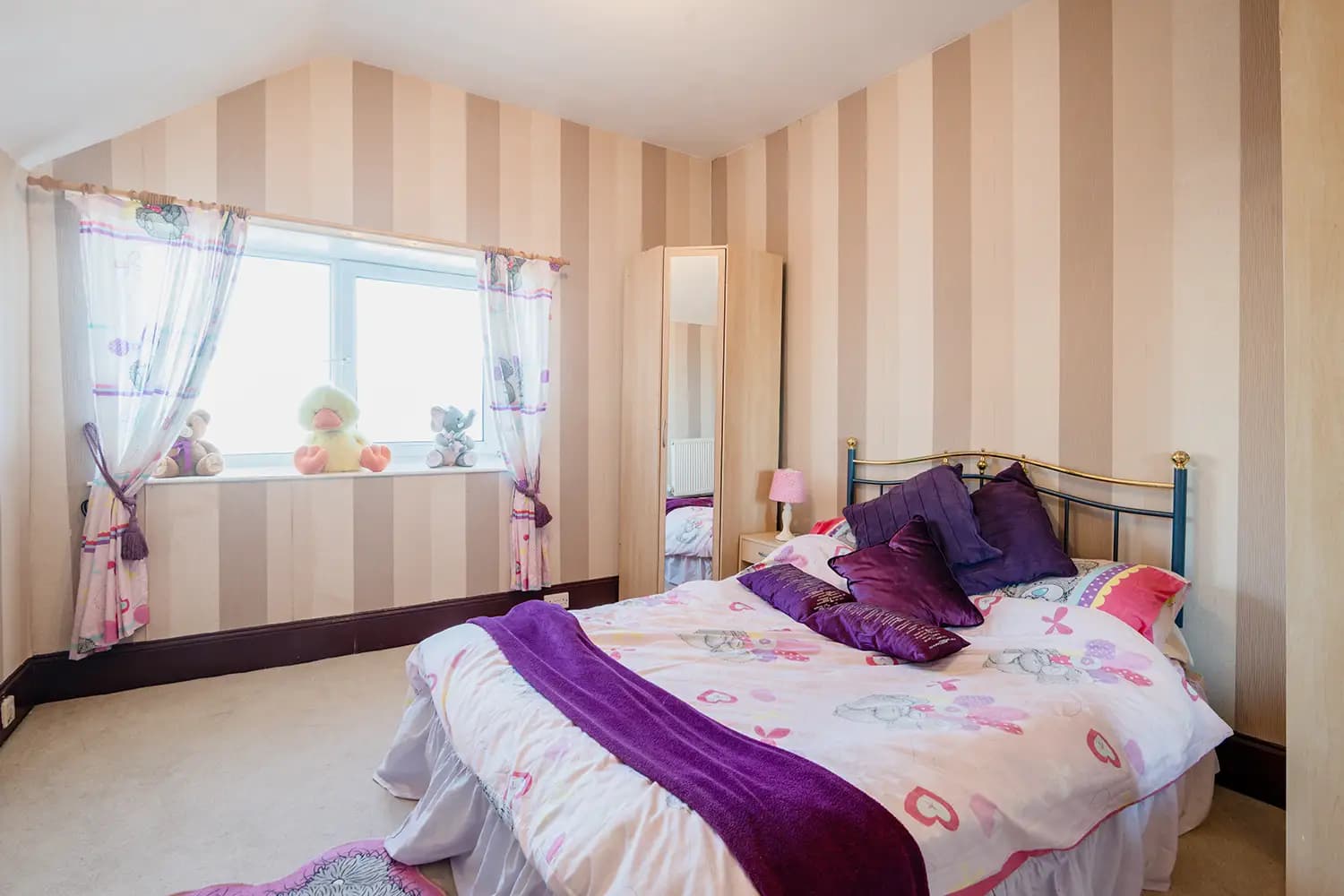 property photo 14 of 25