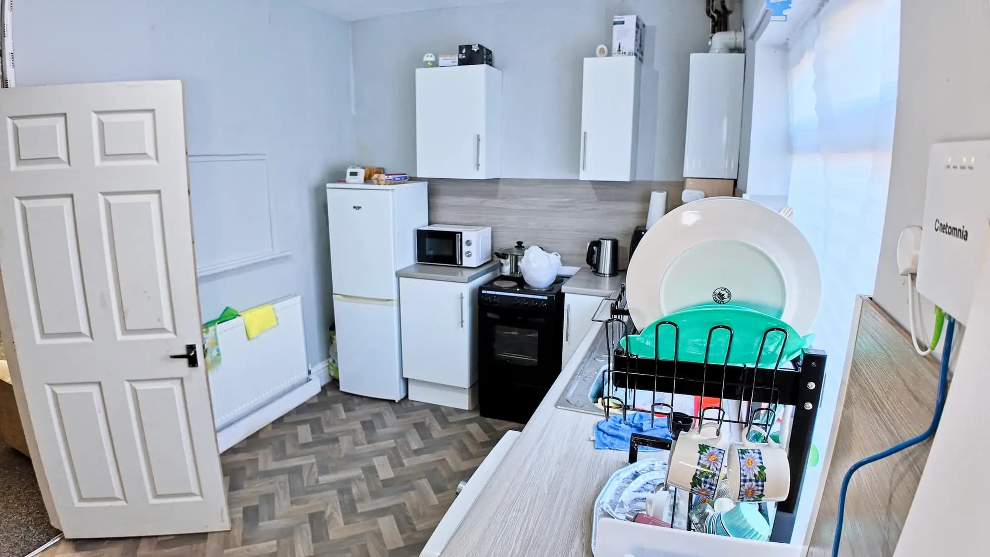 property photo 6 of 15
