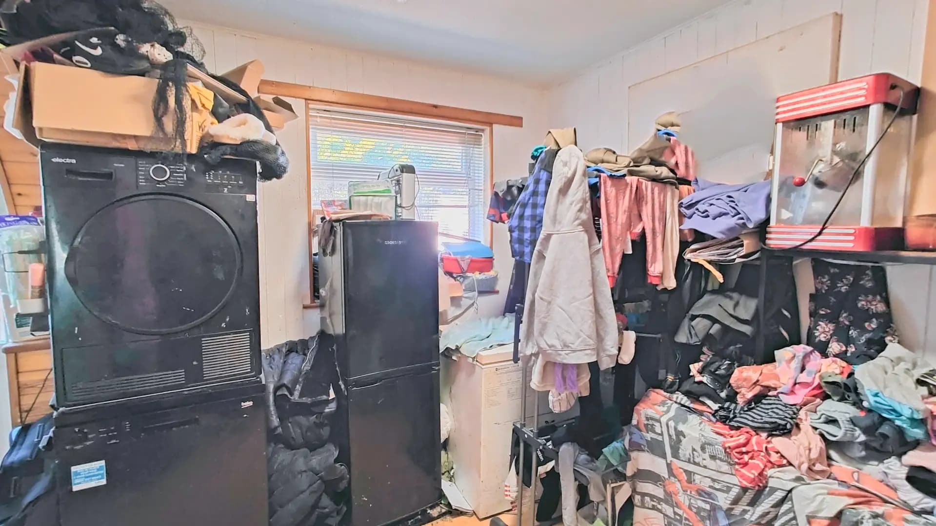 property photo 7 of 26