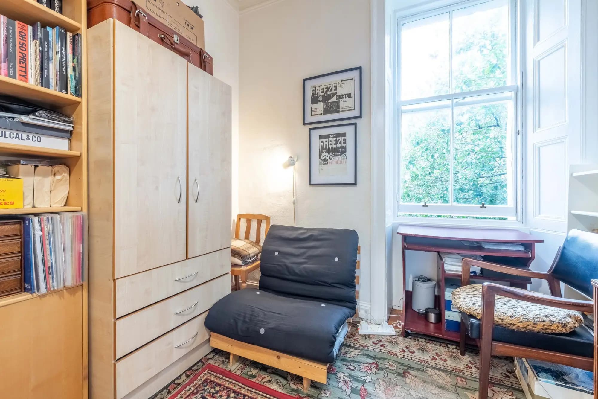 property photo 5 of 12