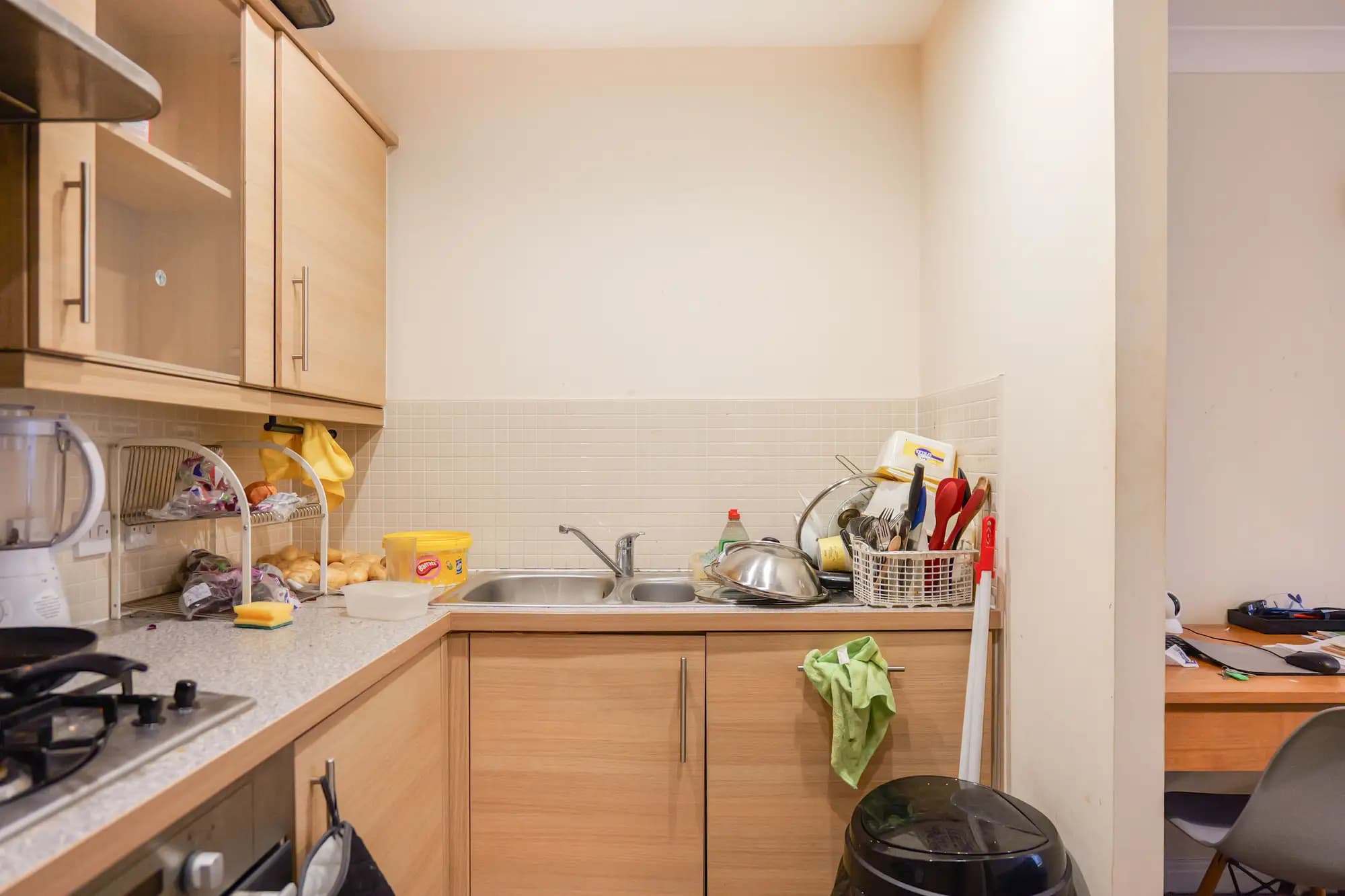 property photo 6 of 24