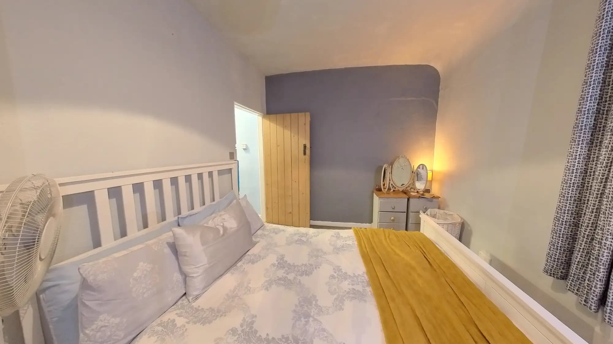 property photo 15 of 30