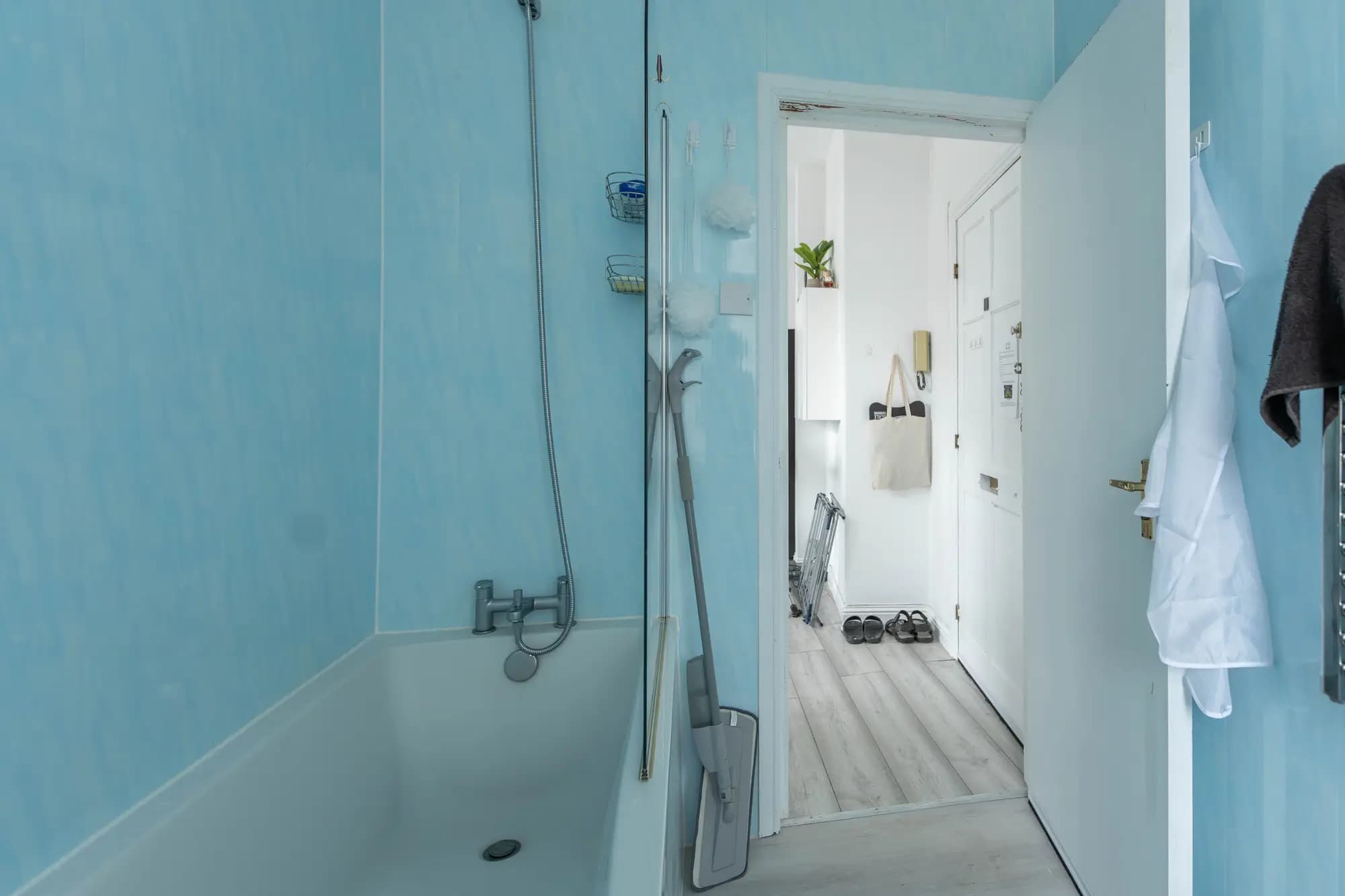 property photo 10 of 14