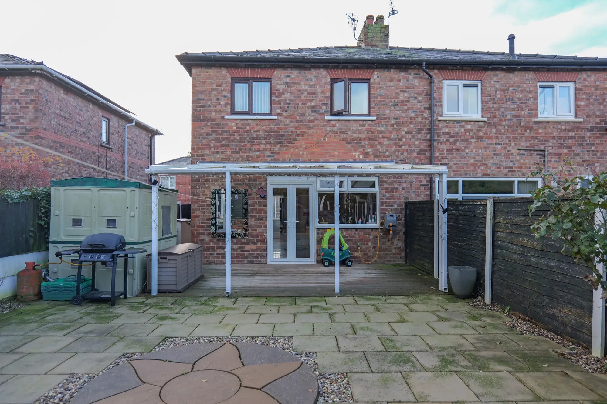 property photo 14 of 15