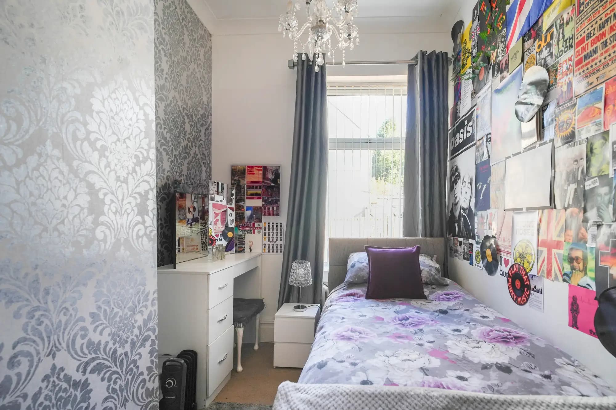 property photo 9 of 17