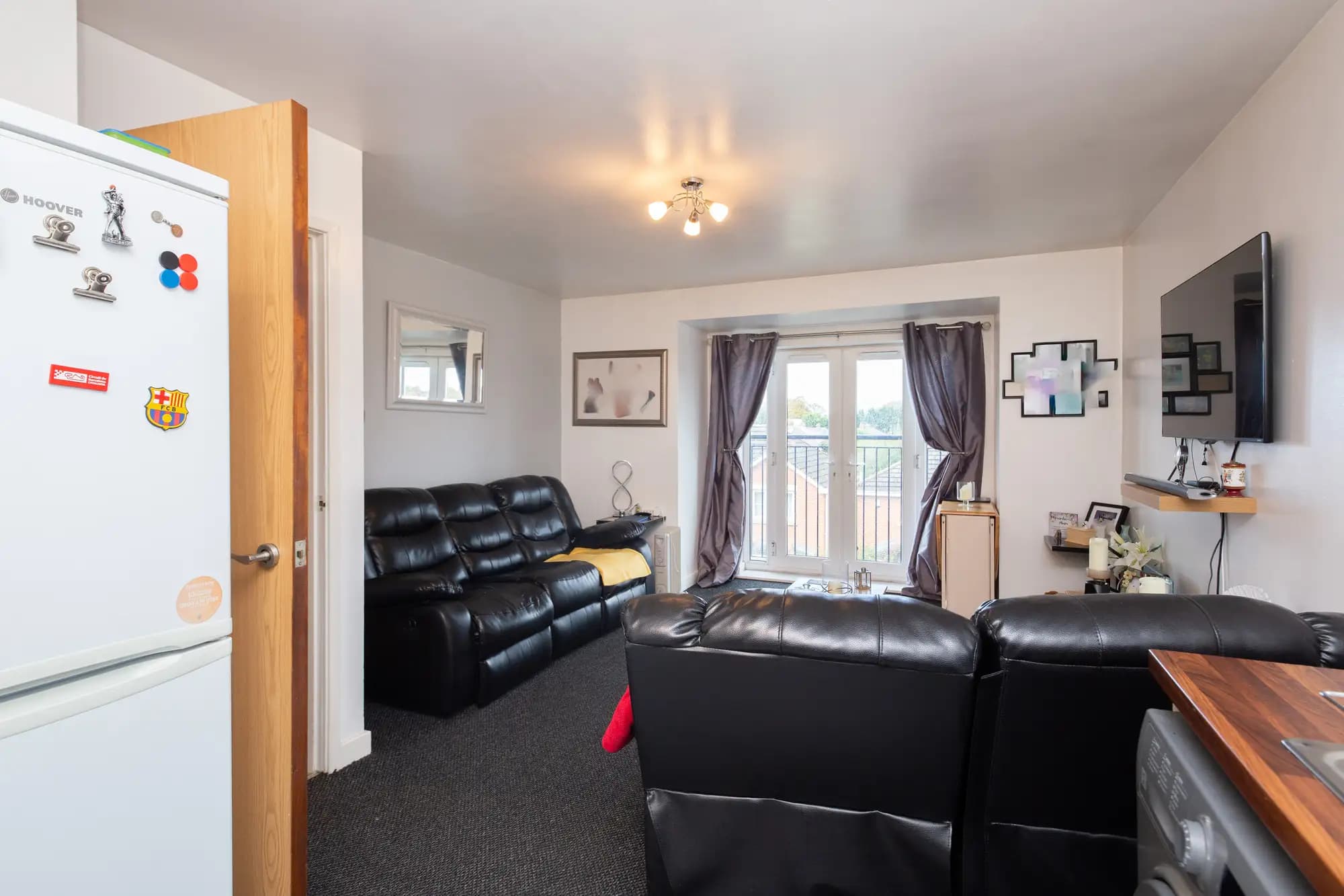 property photo 15 of 18