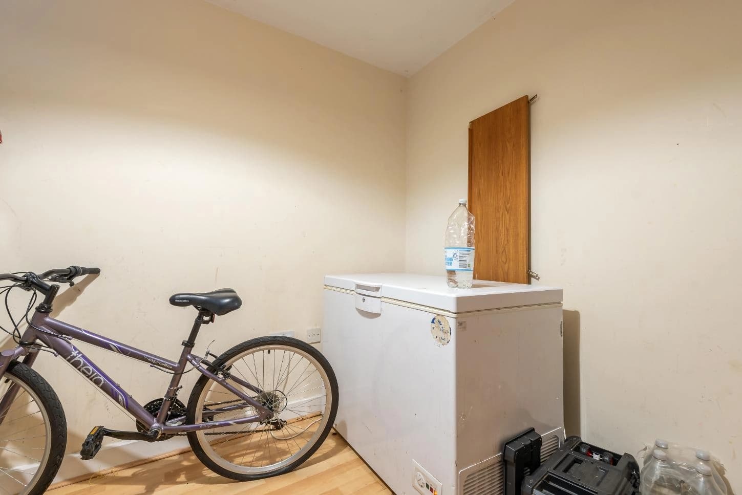 property photo 17 of 20