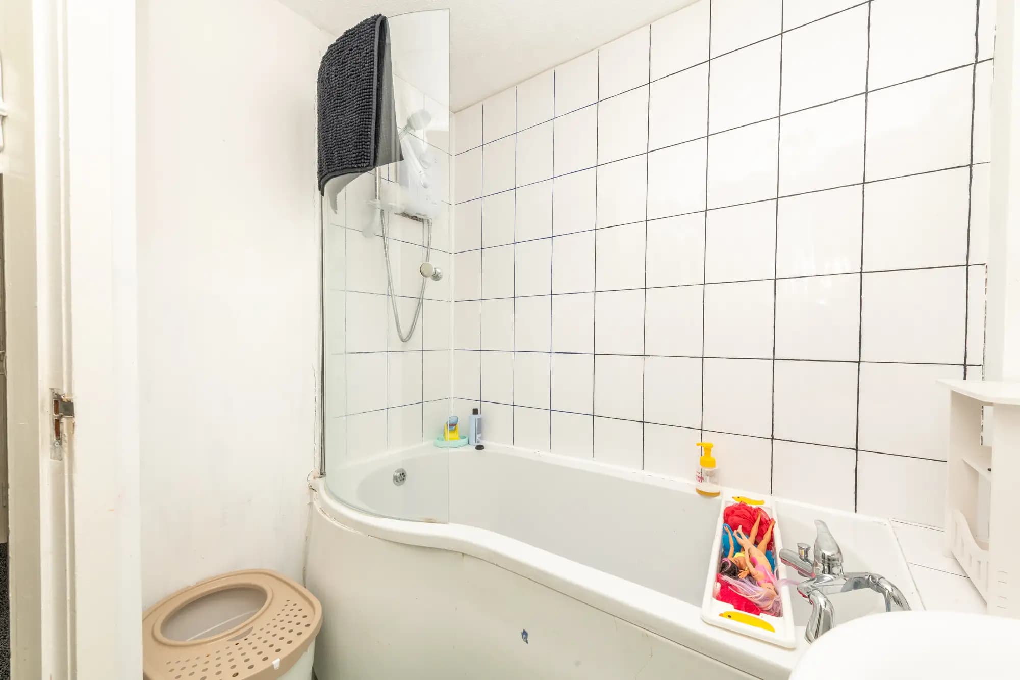 property photo 11 of 37