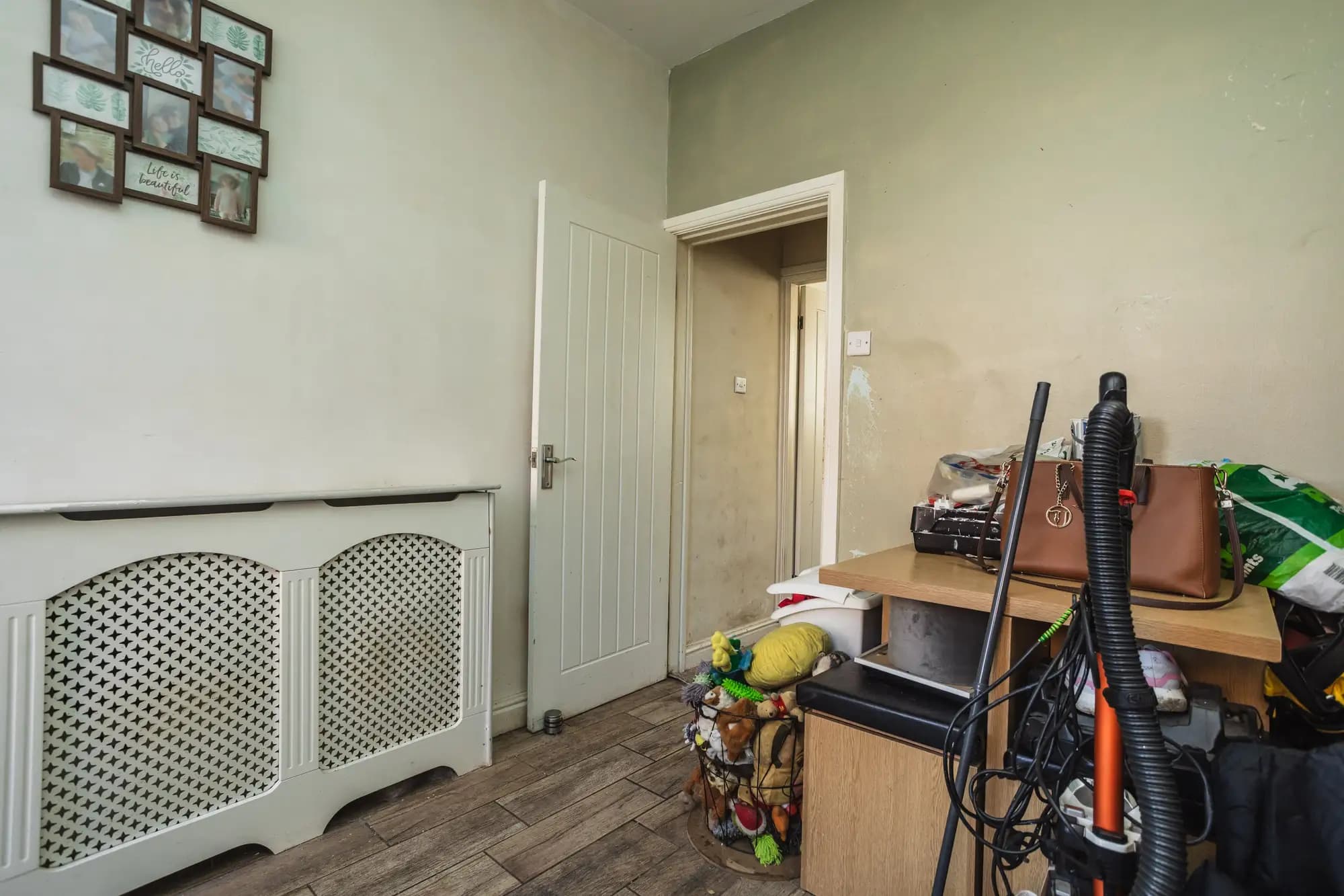 property photo 5 of 20