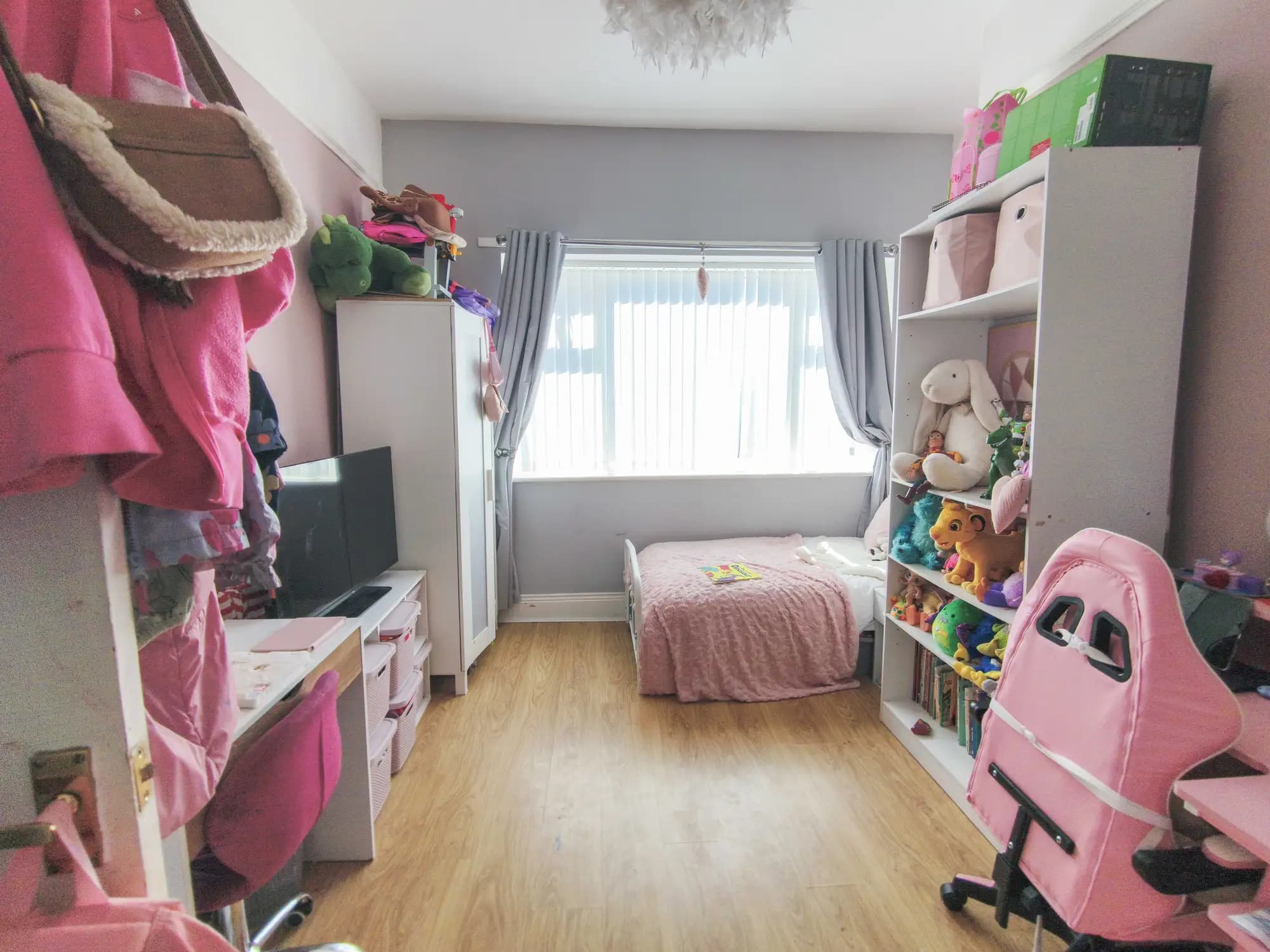 property photo 21 of 31