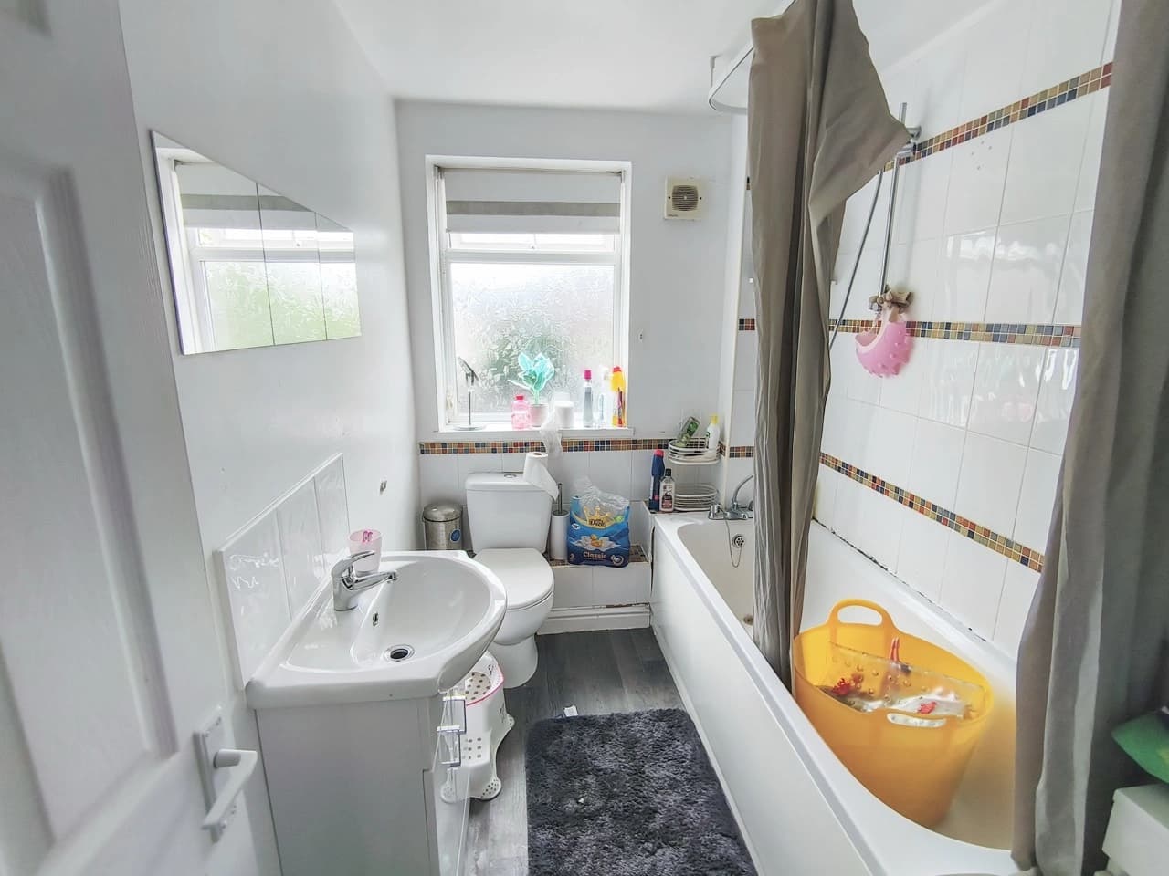 property photo 8 of 23