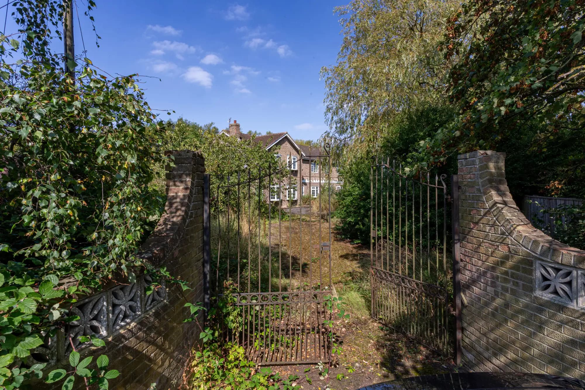 property photo 19 of 30