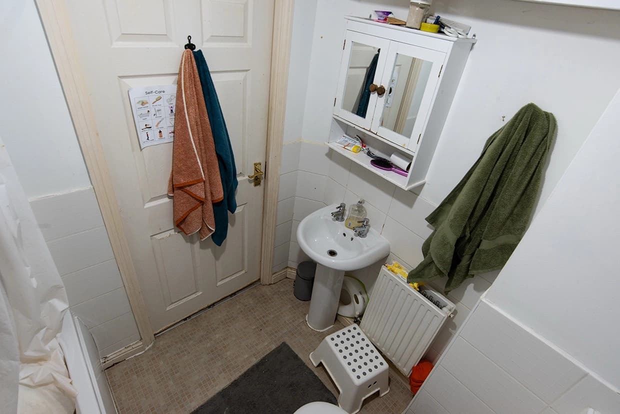 property photo 10 of 18