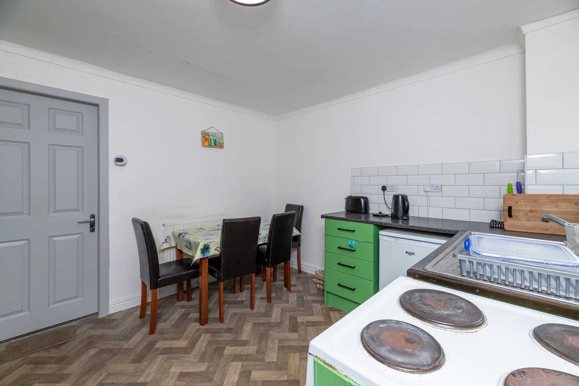 property photo 8 of 21