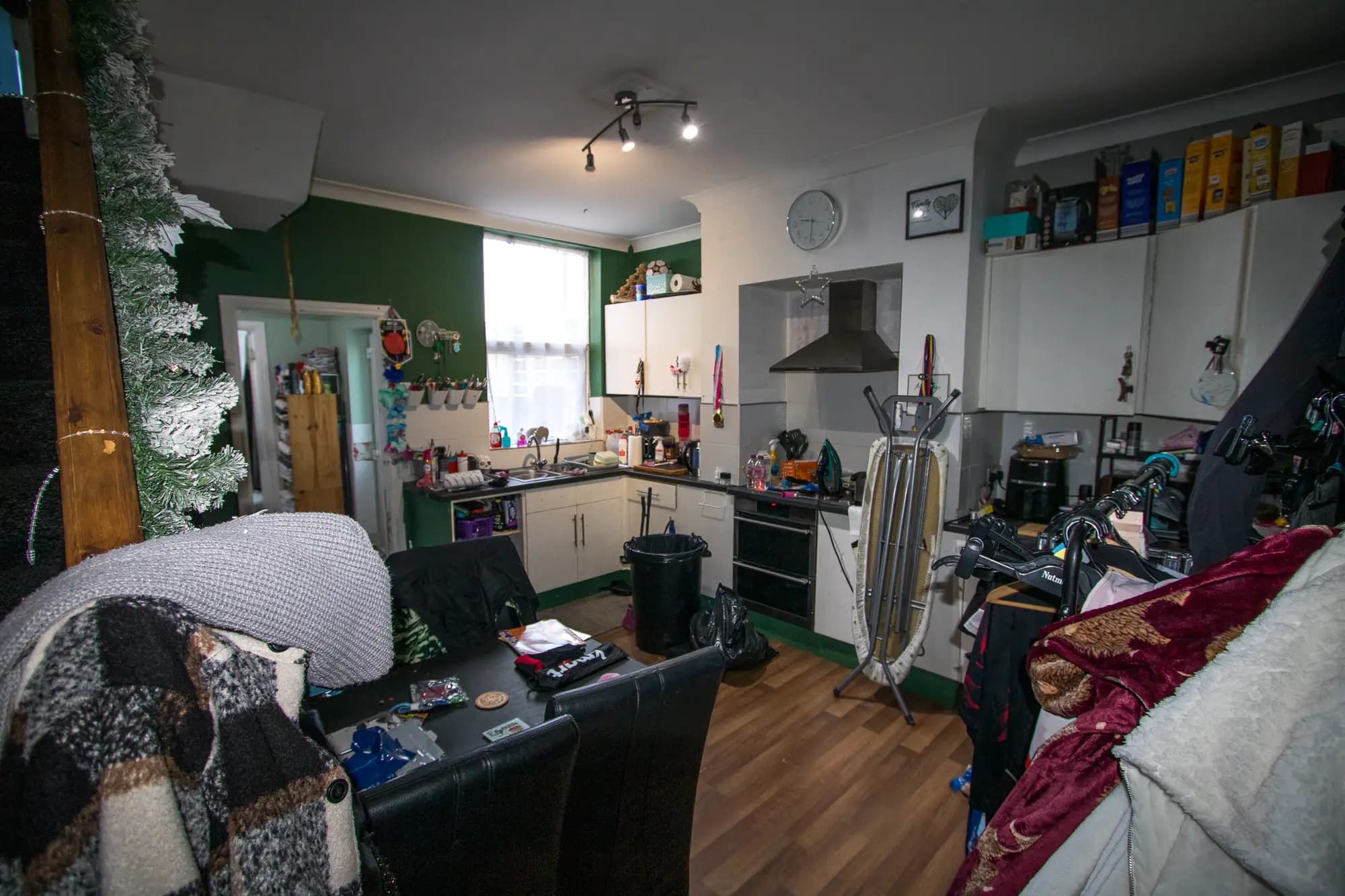 property photo 6 of 16