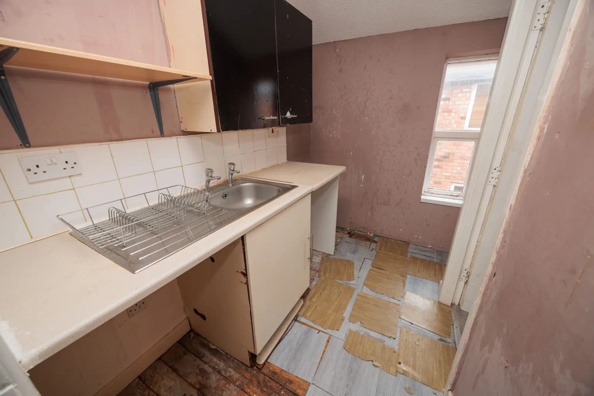 property photo 21 of 50