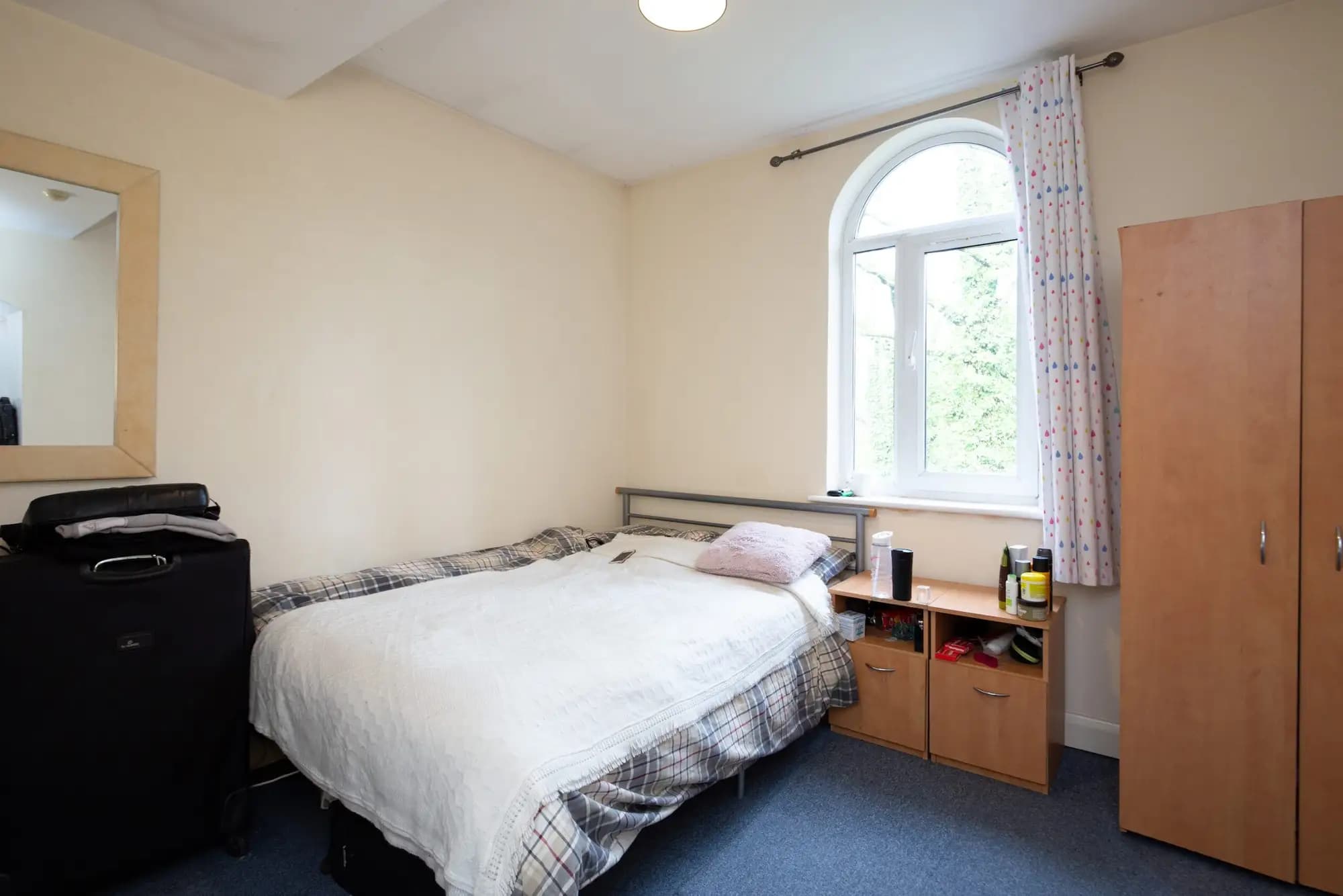 property photo 13 of 18