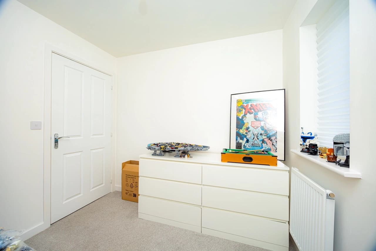 property photo 14 of 23