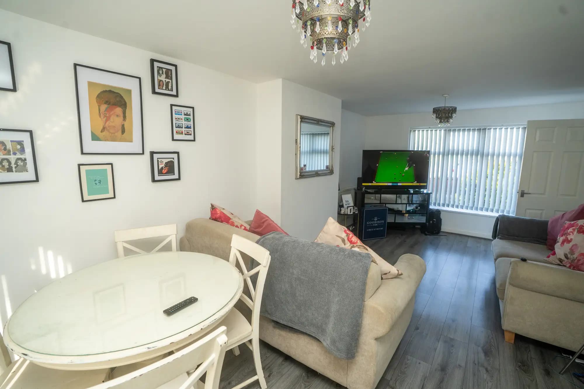 property photo 4 of 17