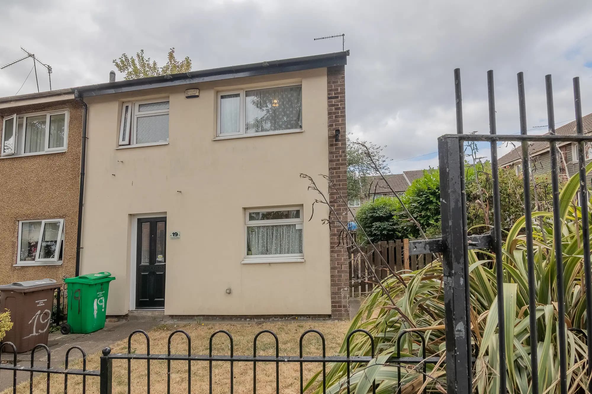property photo 32 of 40