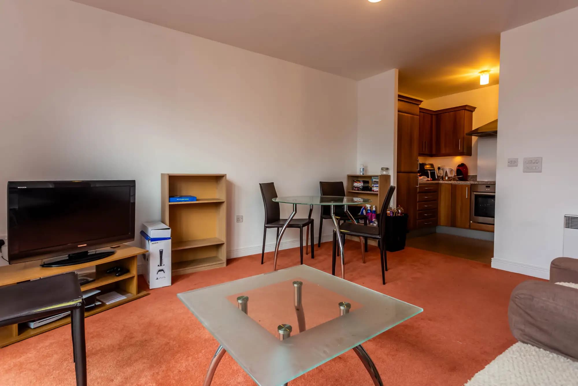 property photo 6 of 16