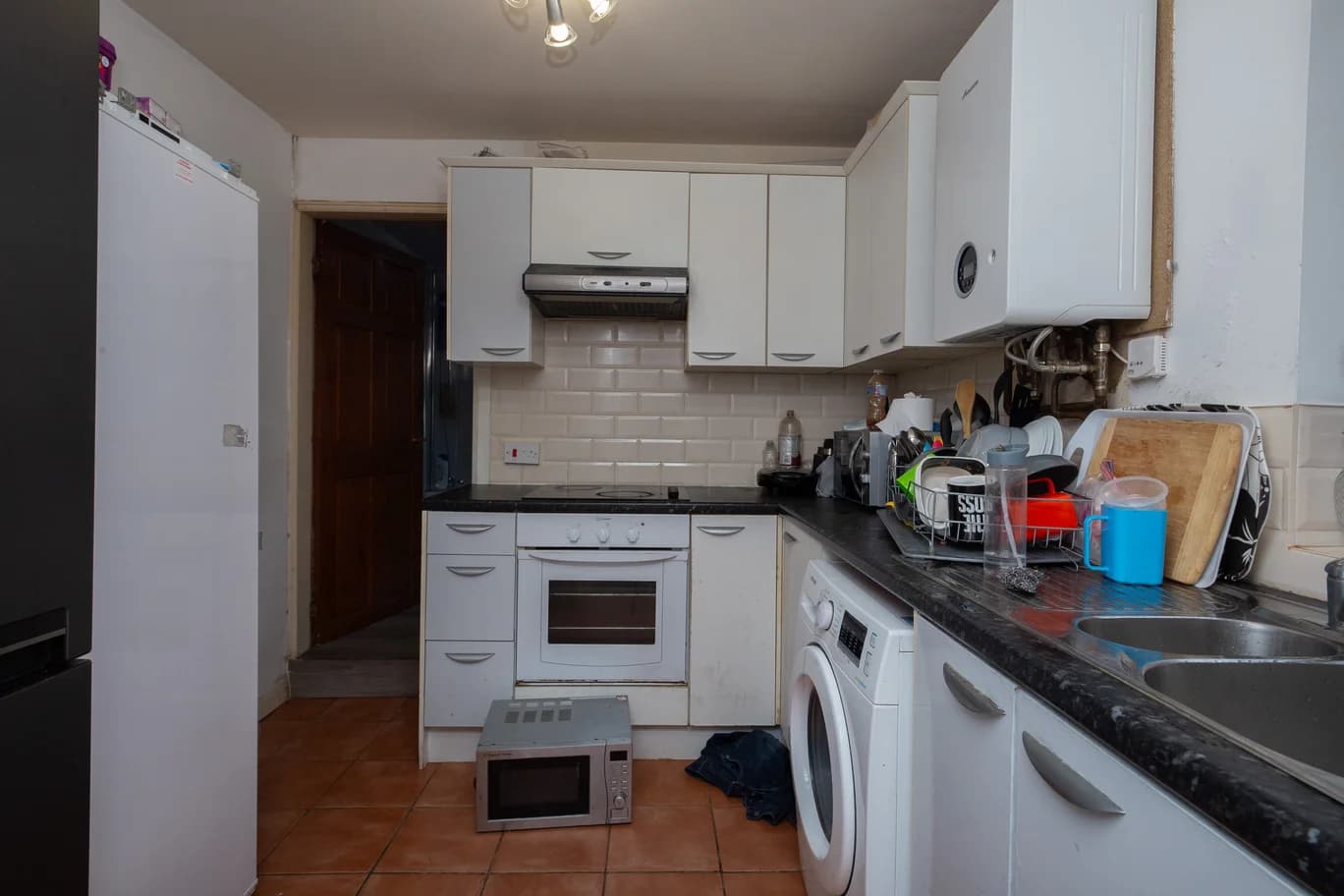 property photo 6 of 21