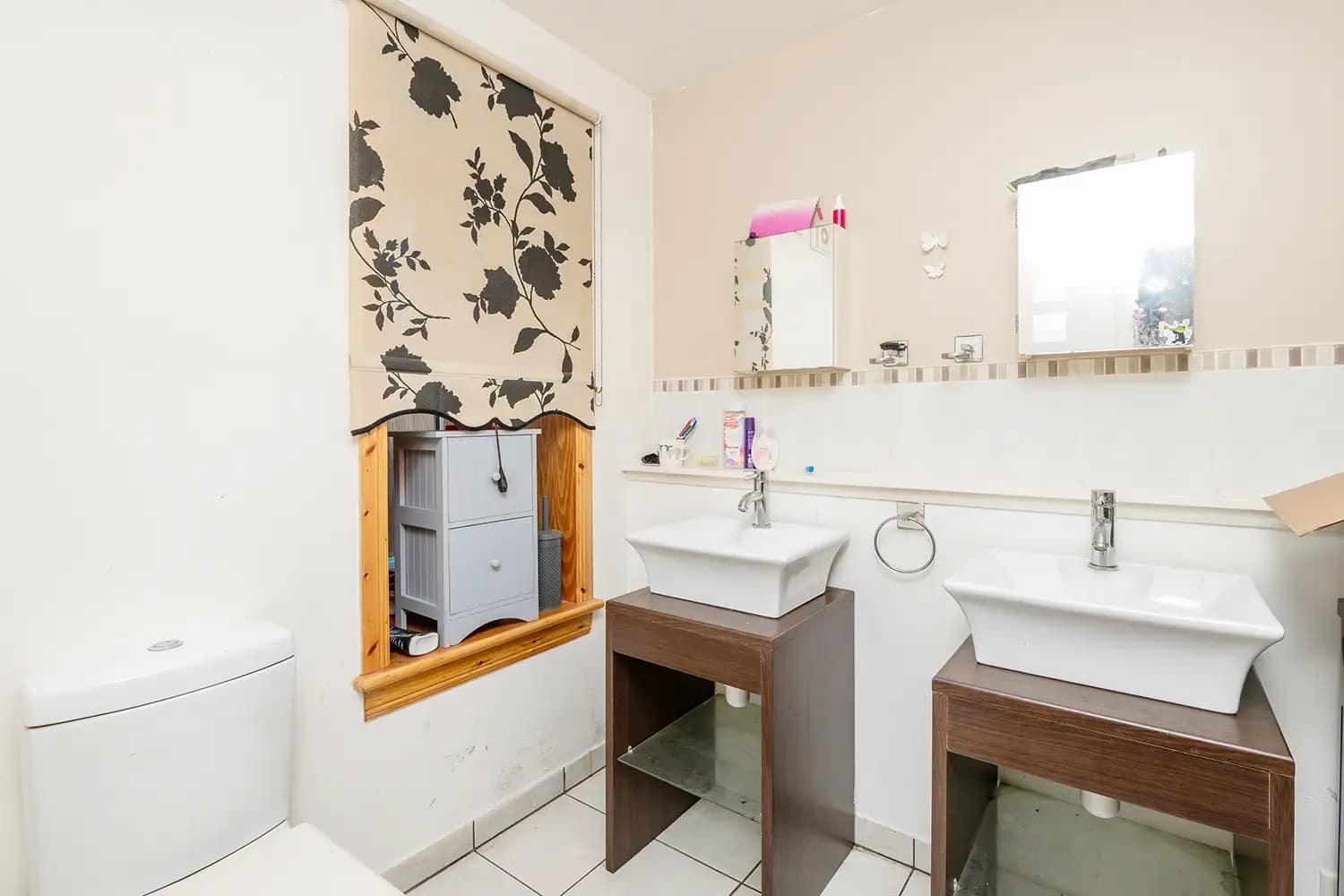 property photo 9 of 19