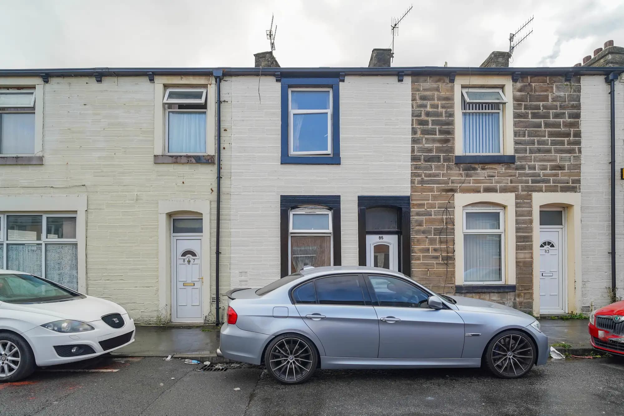 property photo 1 of 17
