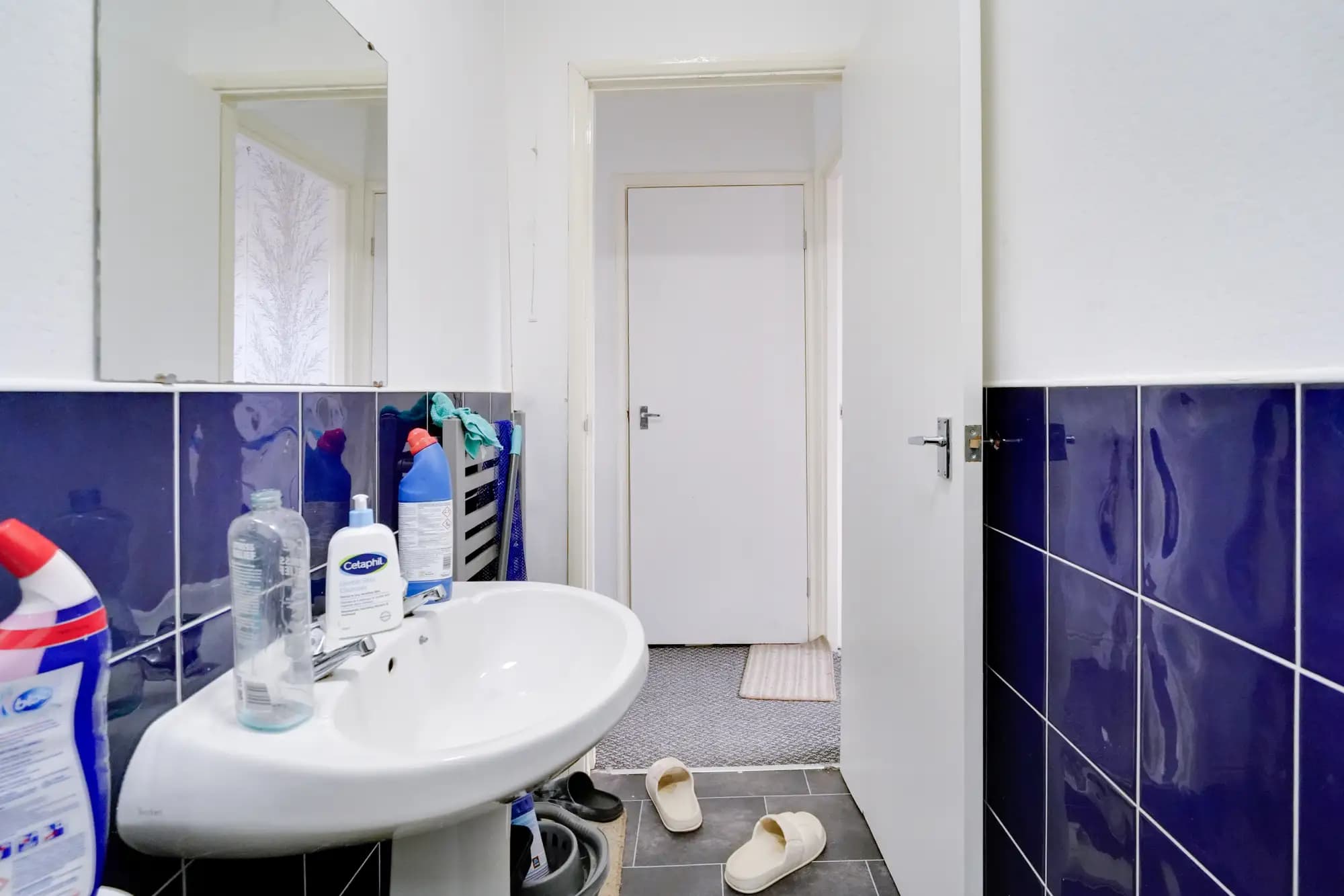 property photo 21 of 37