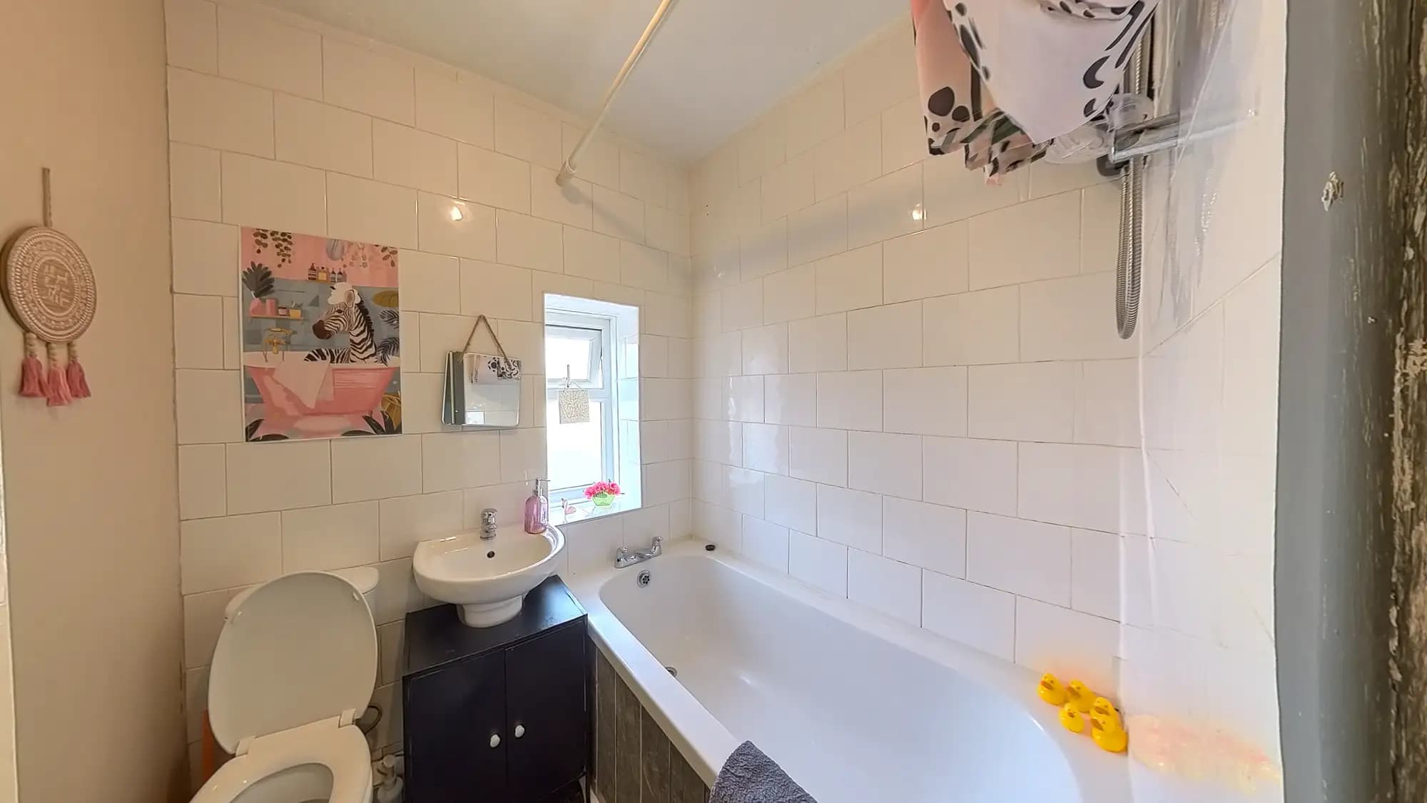 property photo 9 of 20
