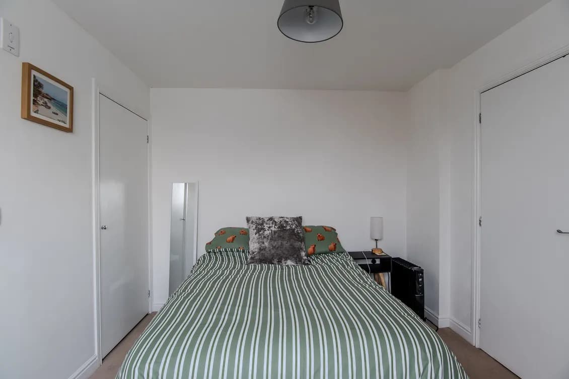 property photo 11 of 15