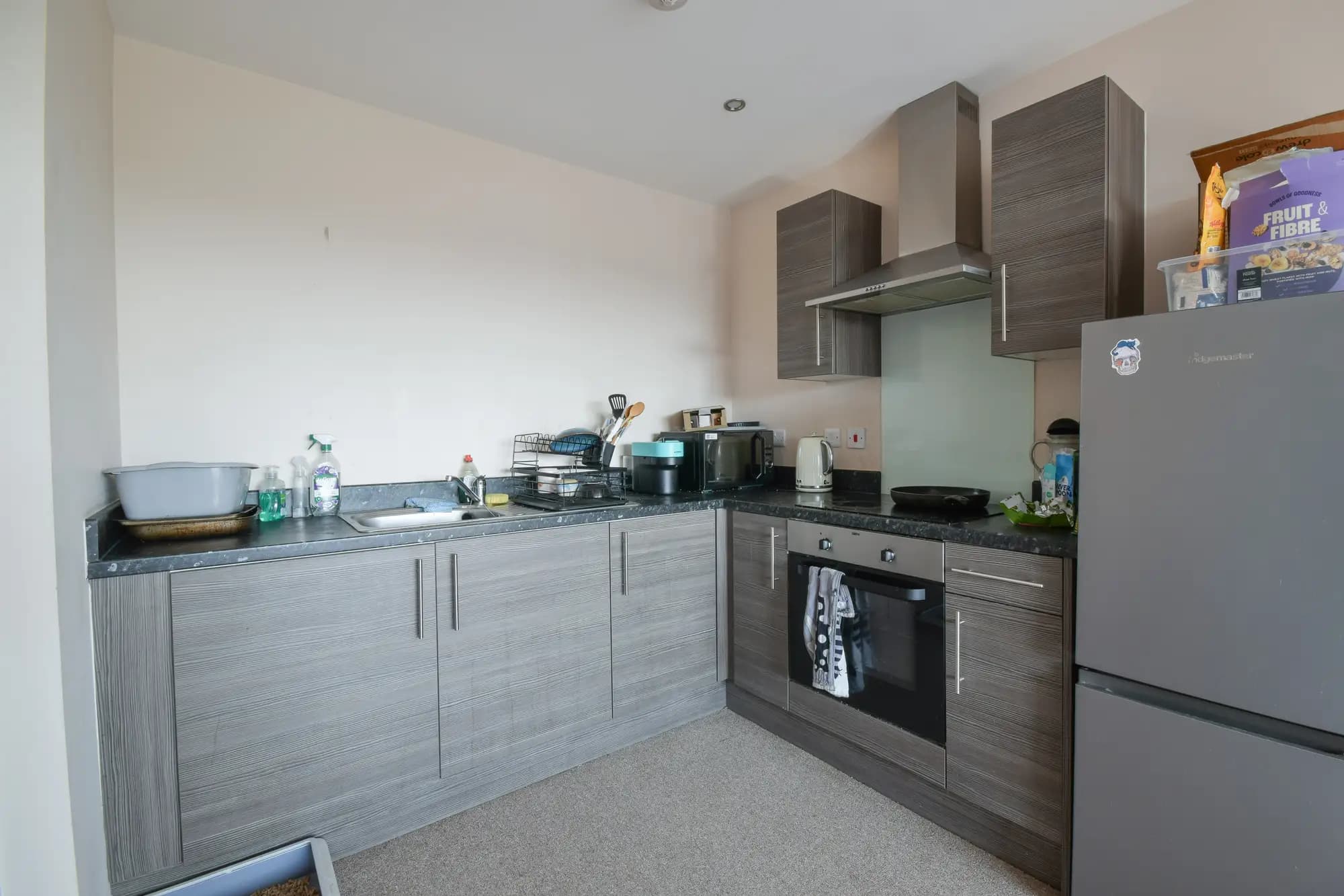 property photo 5 of 13