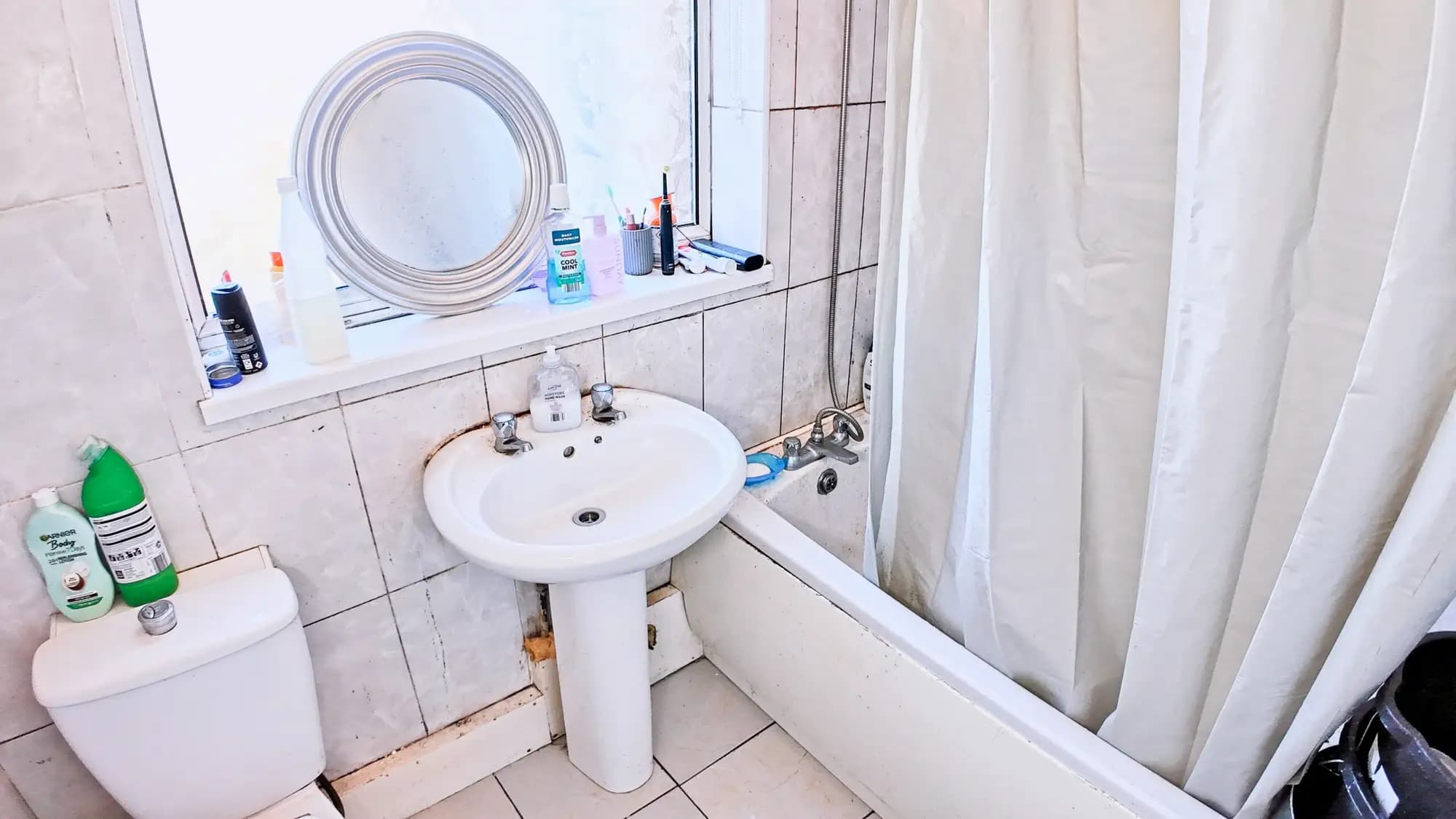 property photo 6 of 13