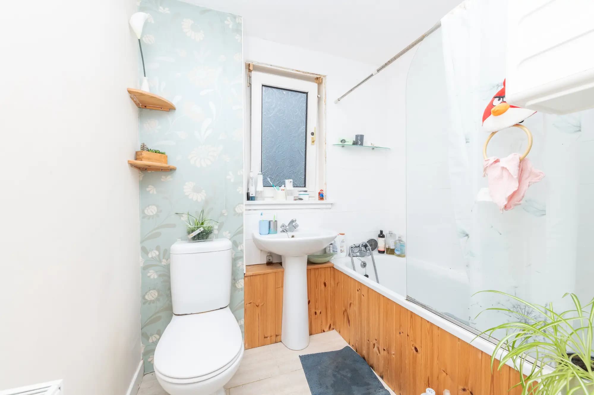 property photo 11 of 27