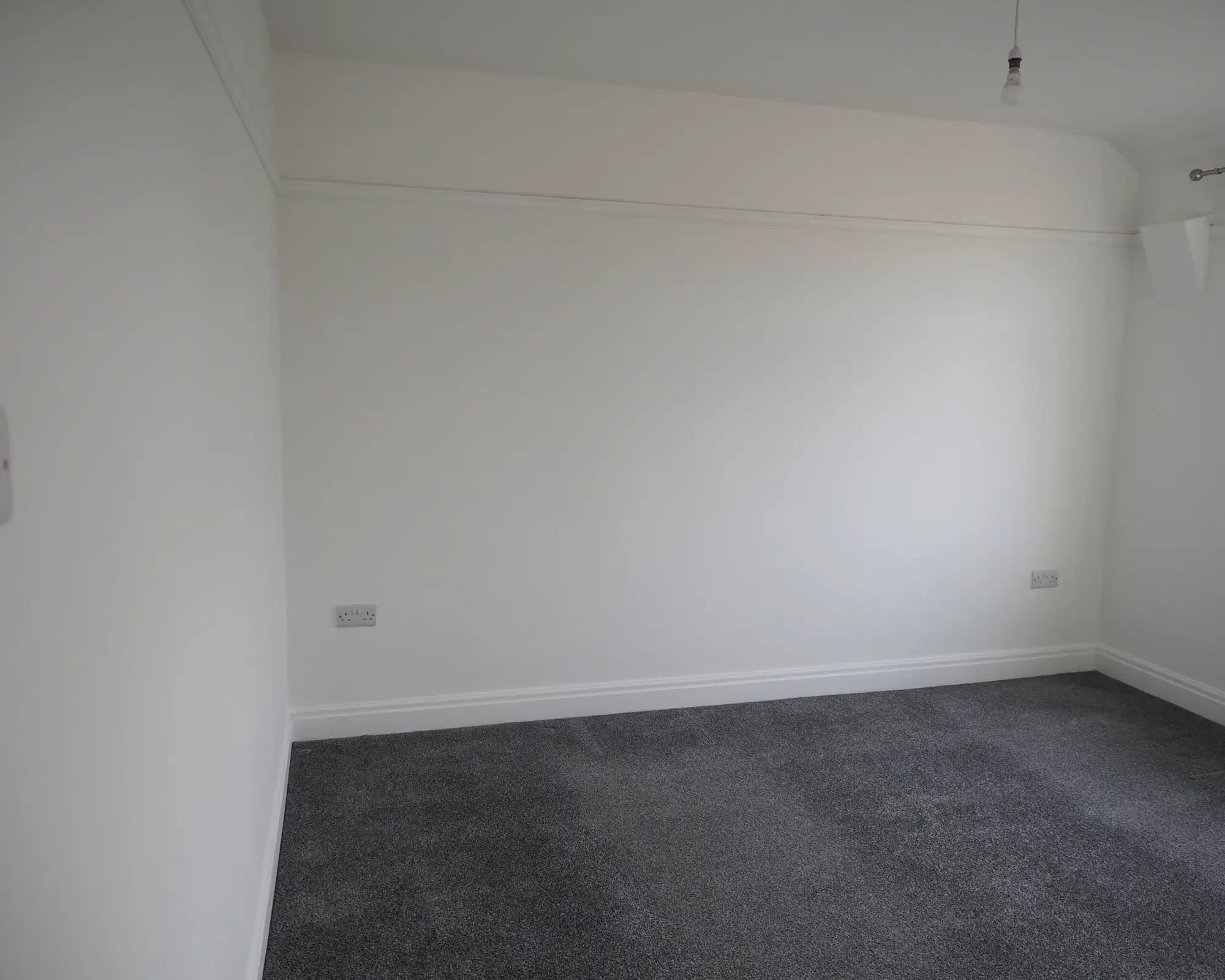 property photo 13 of 22