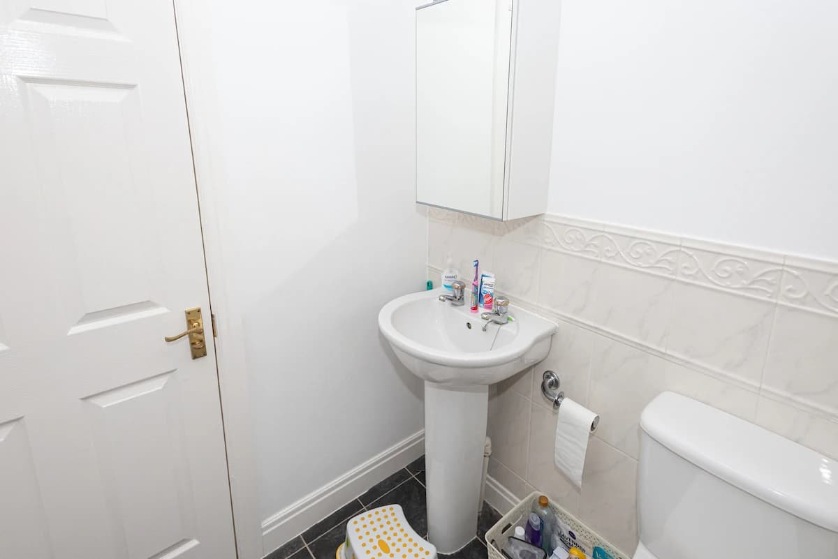 property photo 12 of 30