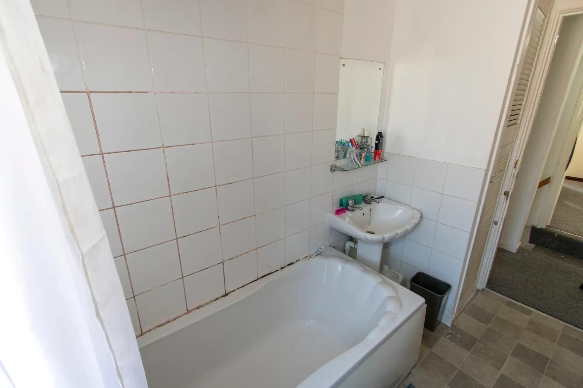 property photo 9 of 21