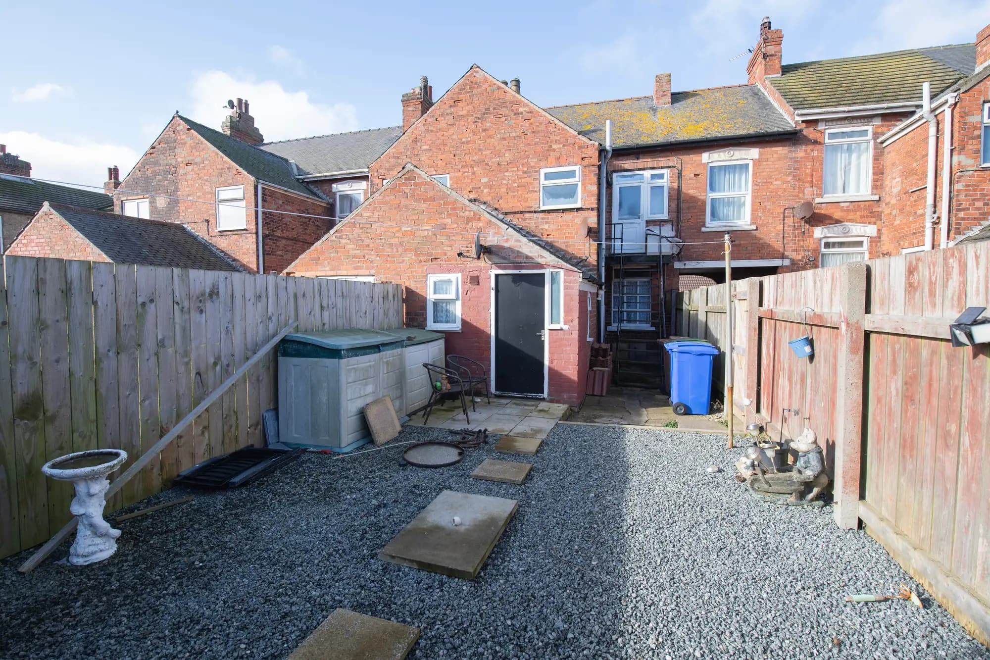 property photo 17 of 38