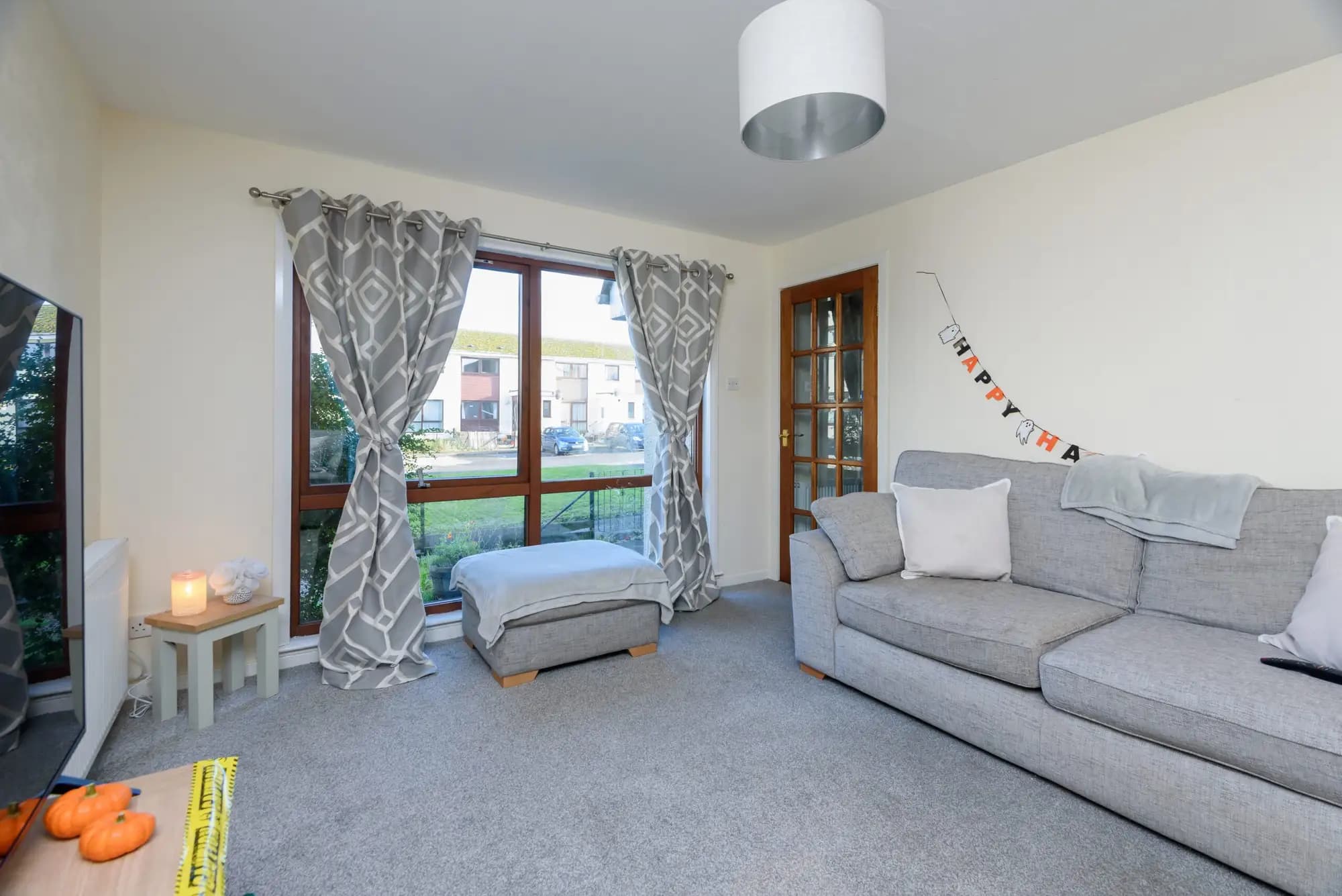 property photo 2 of 33