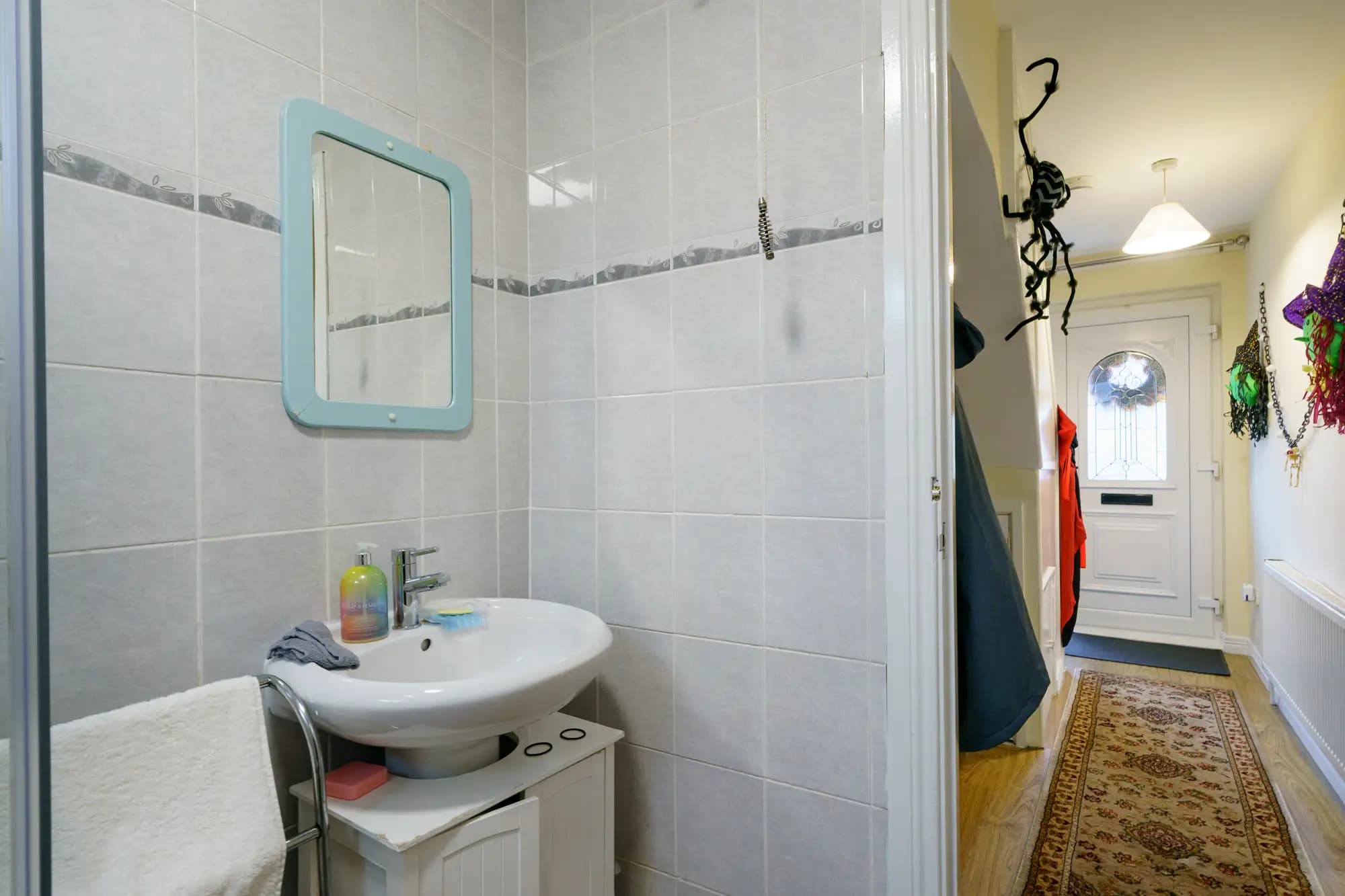 property photo 15 of 32