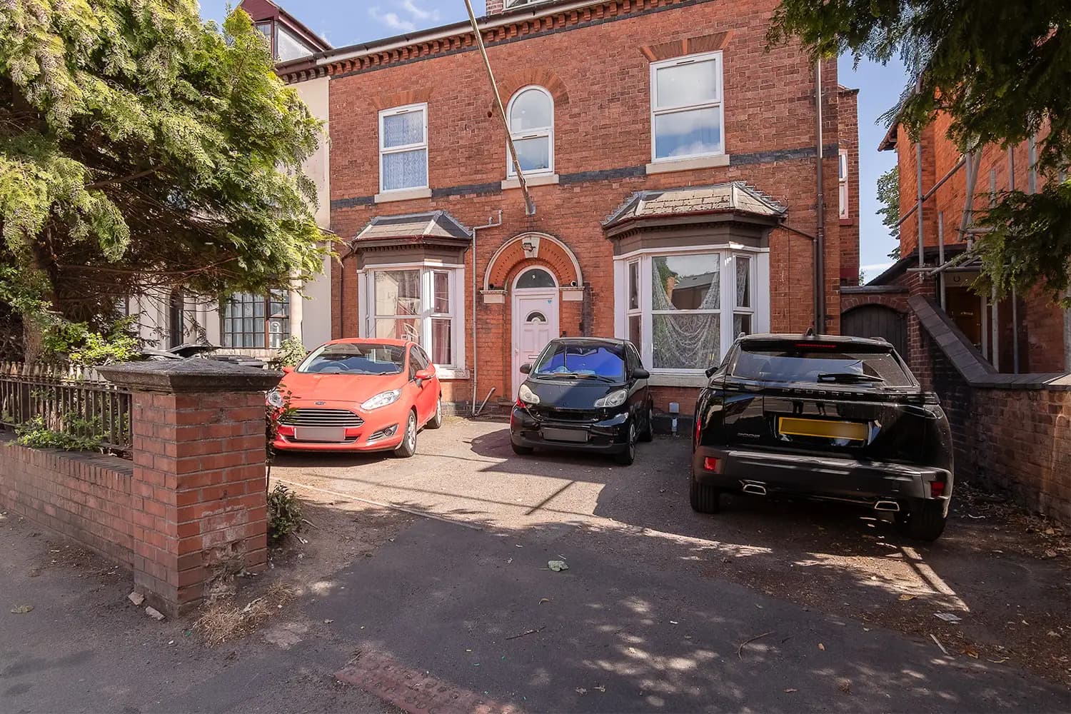 property photo 1 of 118