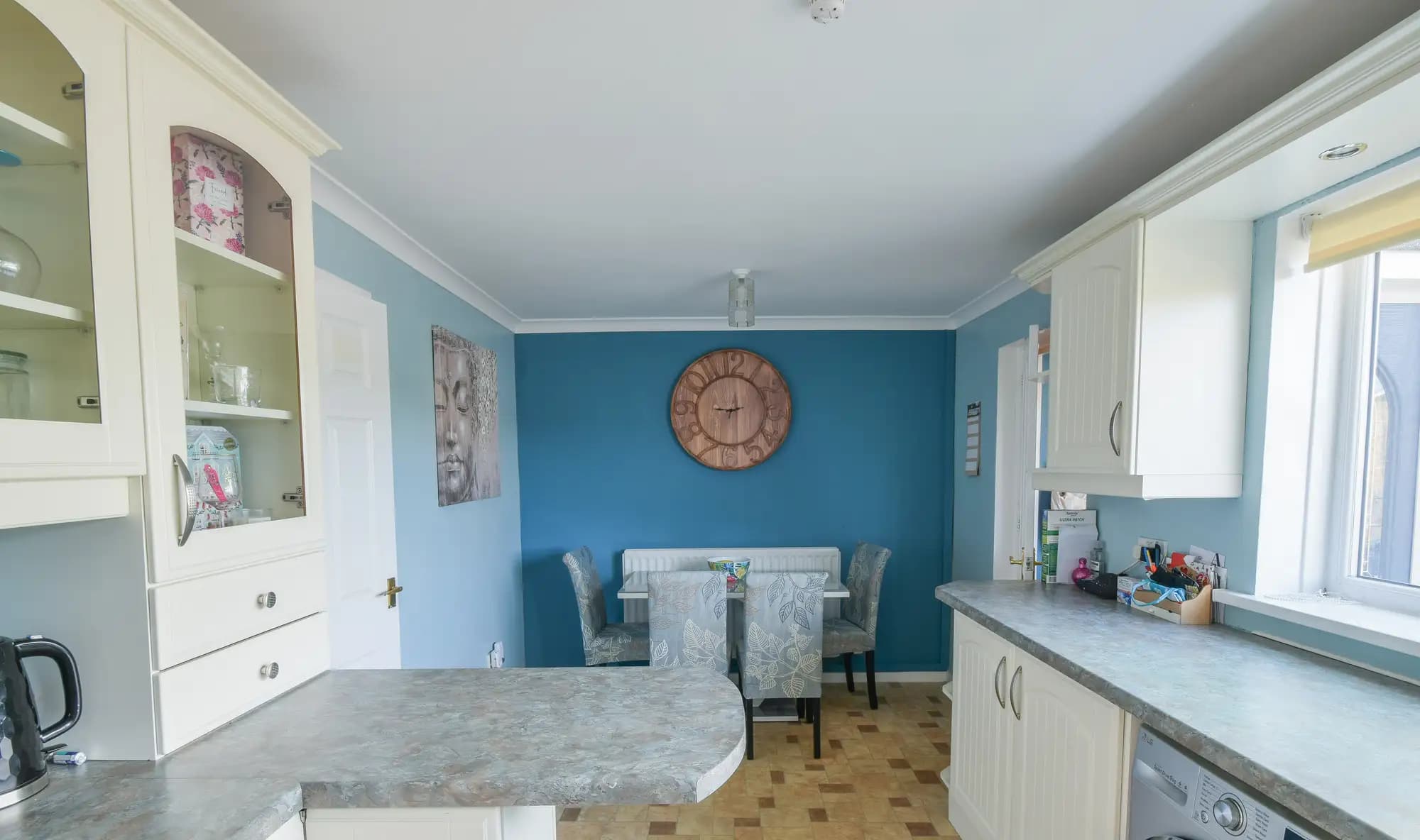 property photo 6 of 18