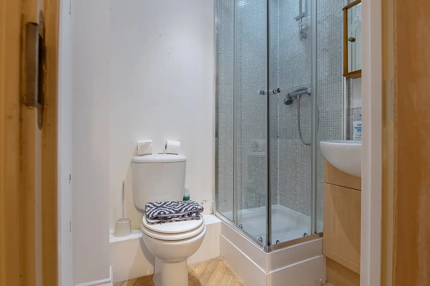 property photo 10 of 20