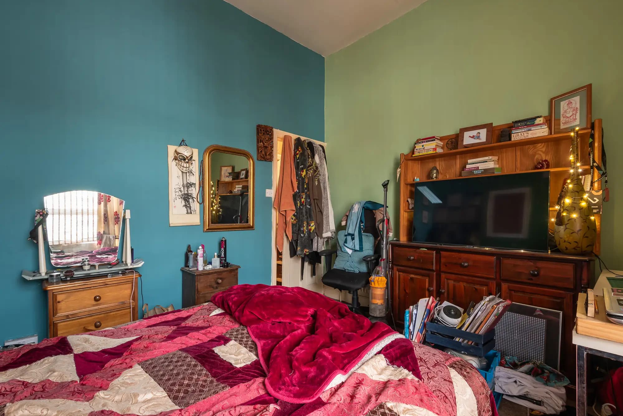 property photo 15 of 28