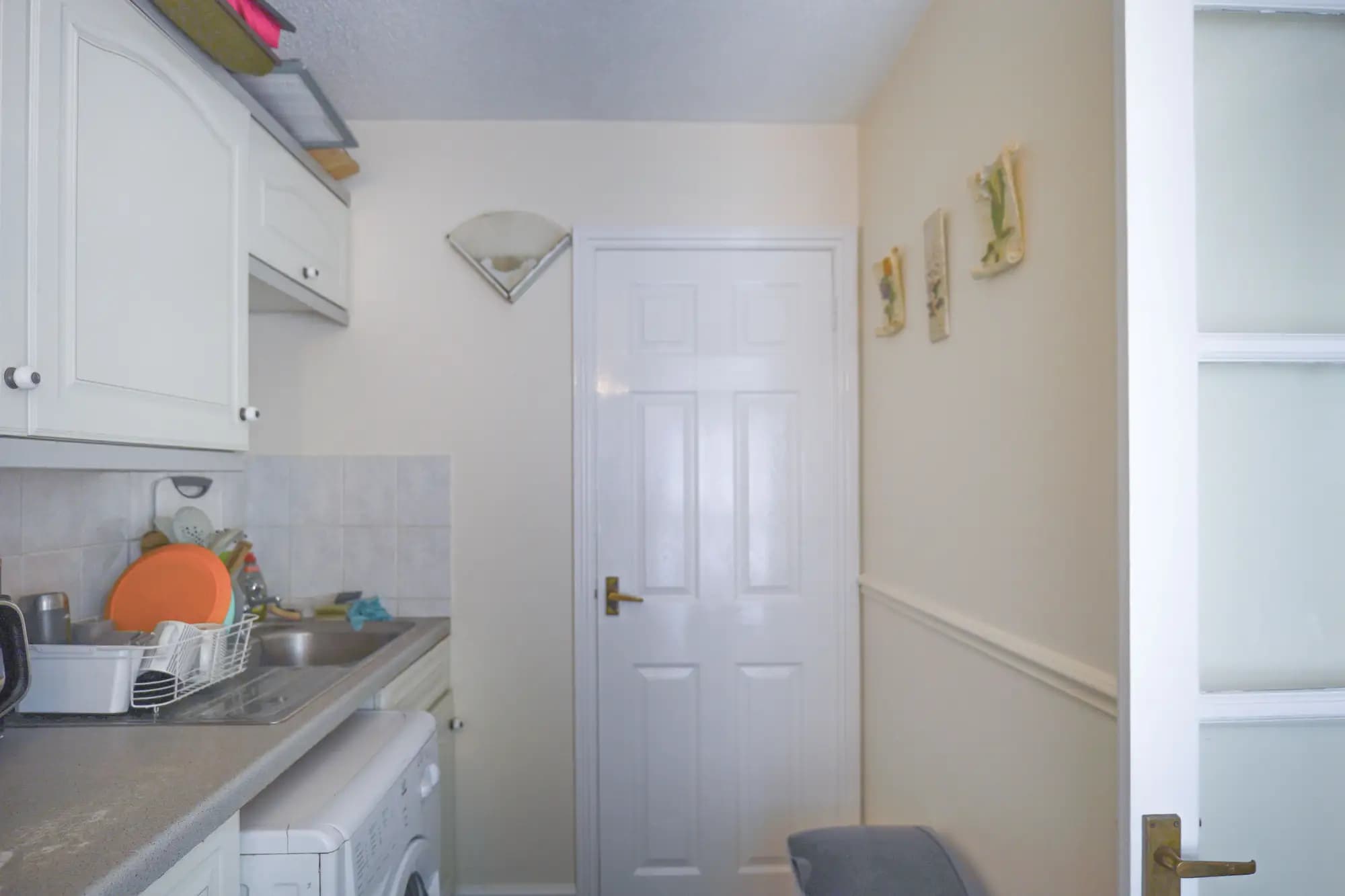property photo 5 of 14
