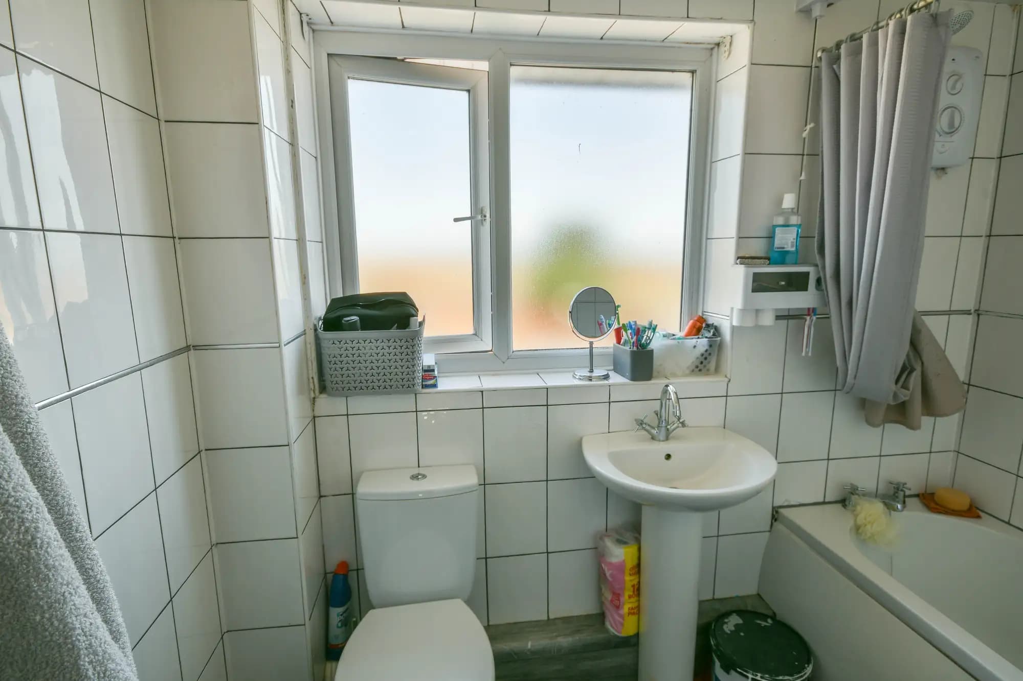 property photo 8 of 17