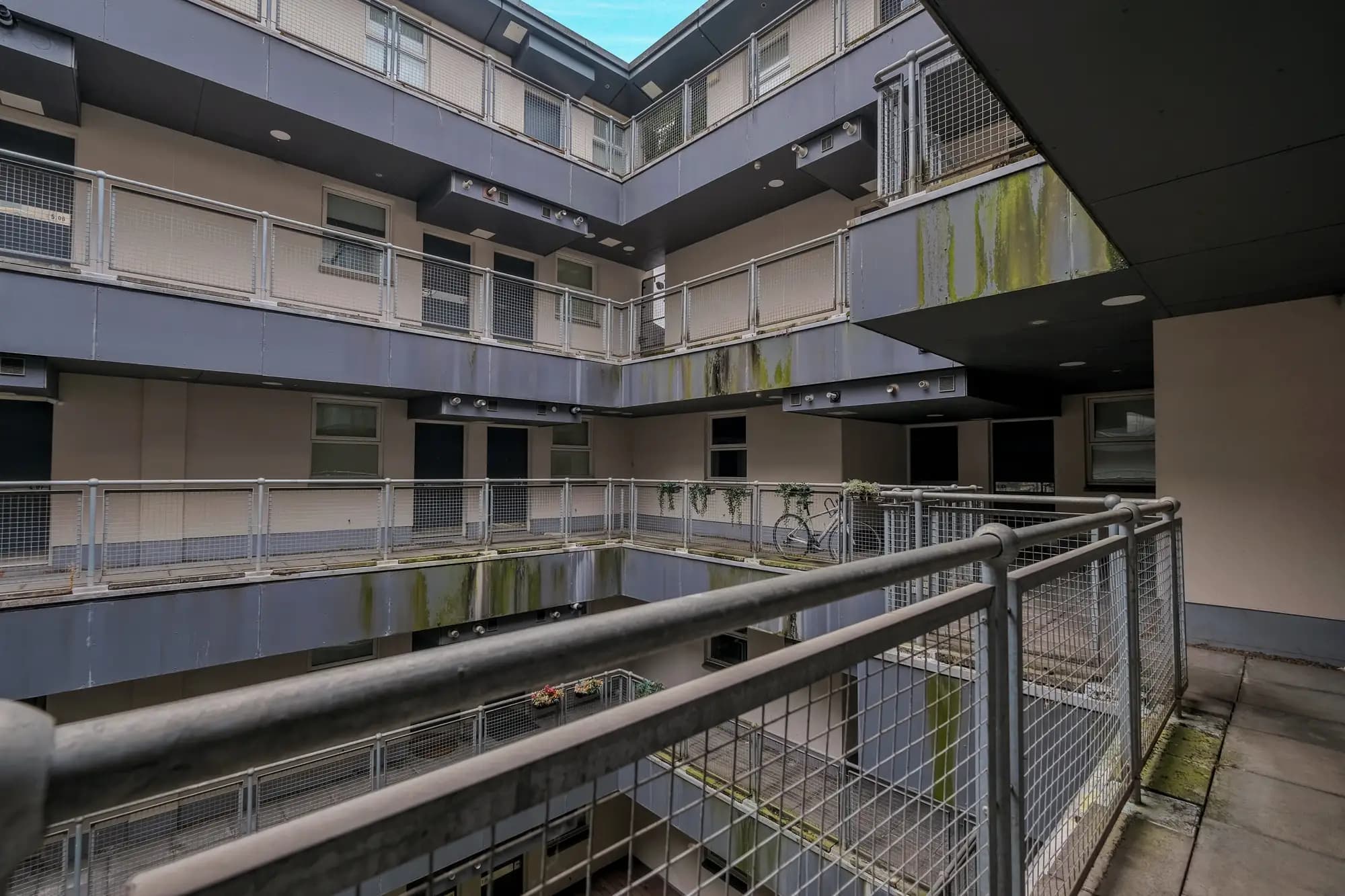 property photo 22 of 29