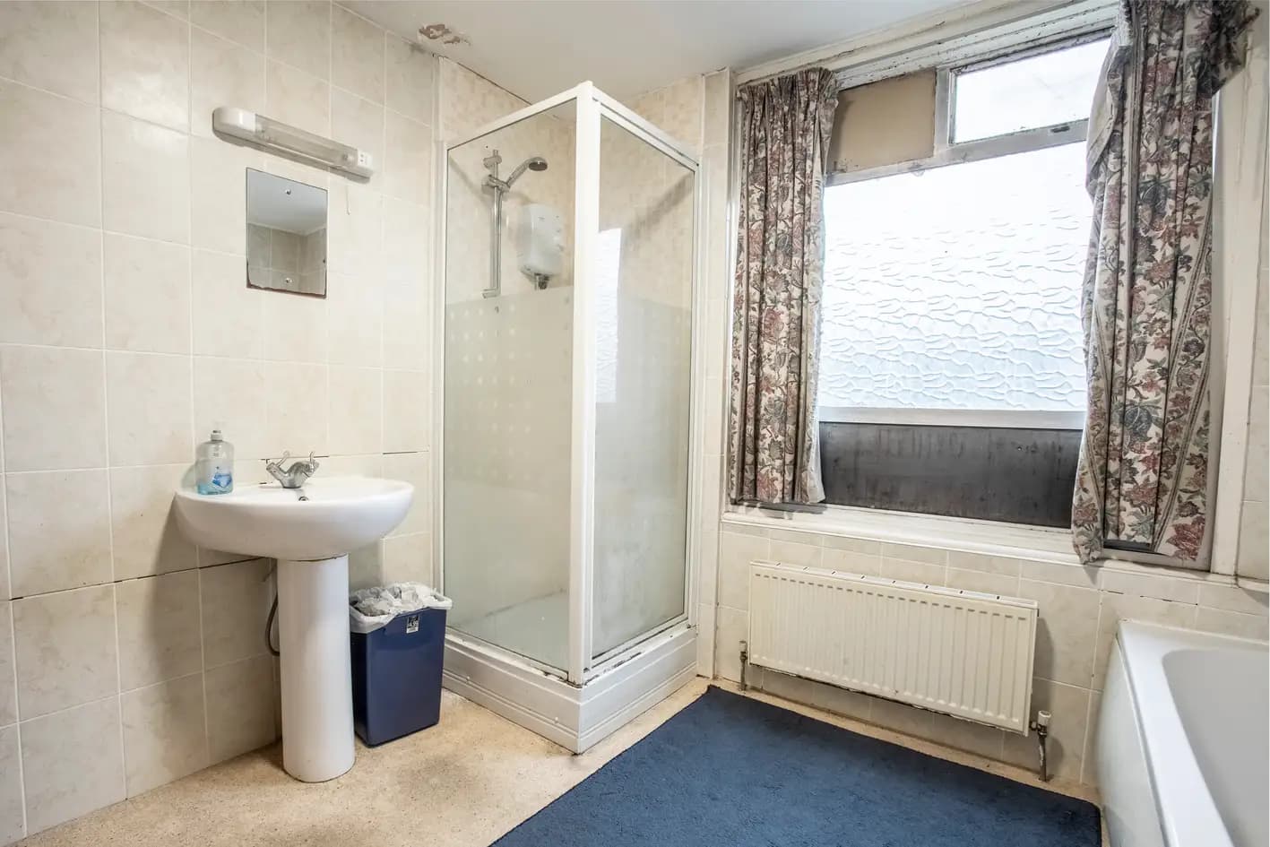 property photo 5 of 21